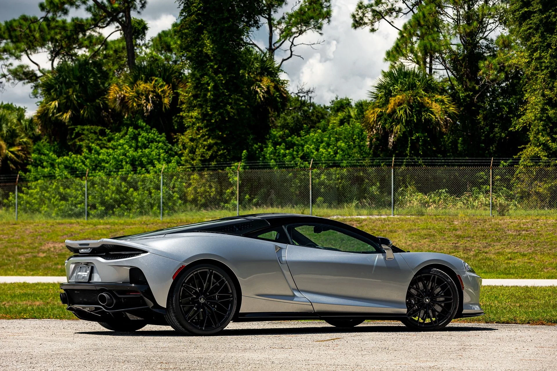 mph055_4086889364_137_p56_l_1577b8eab4