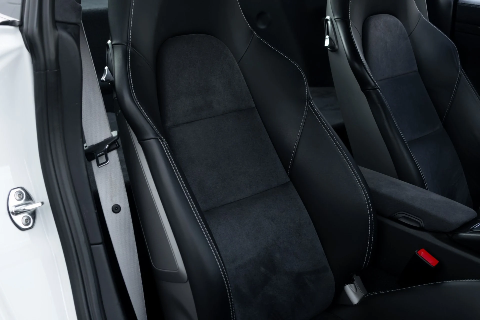 mph055_4103032427_Used_2016_Porsche_911_GT_3_RS_1761756649_d5eae7fd10