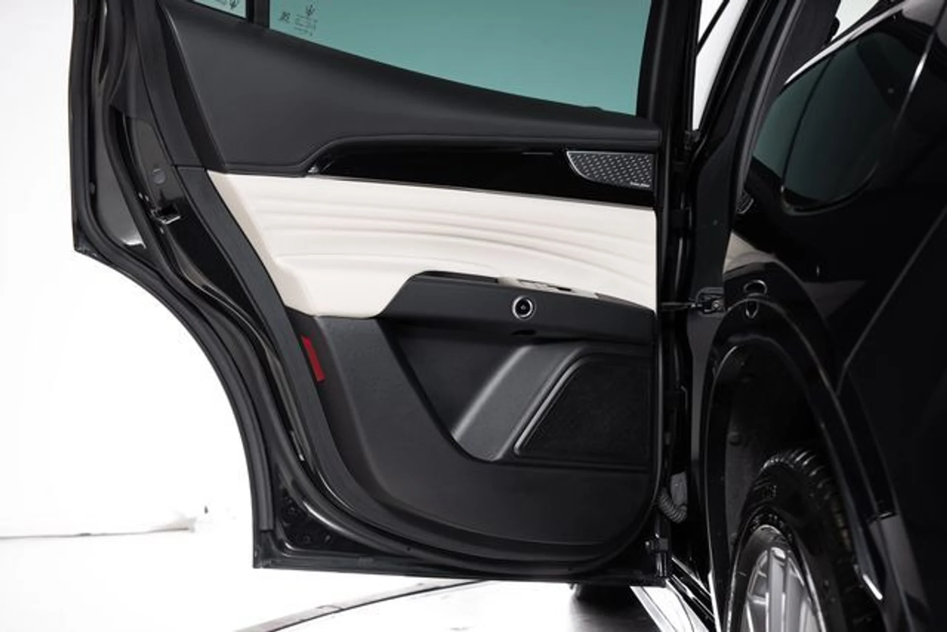 mph055_4121831974_597879e6f063d0403fd7c5c501868e6cx_c701523bf7