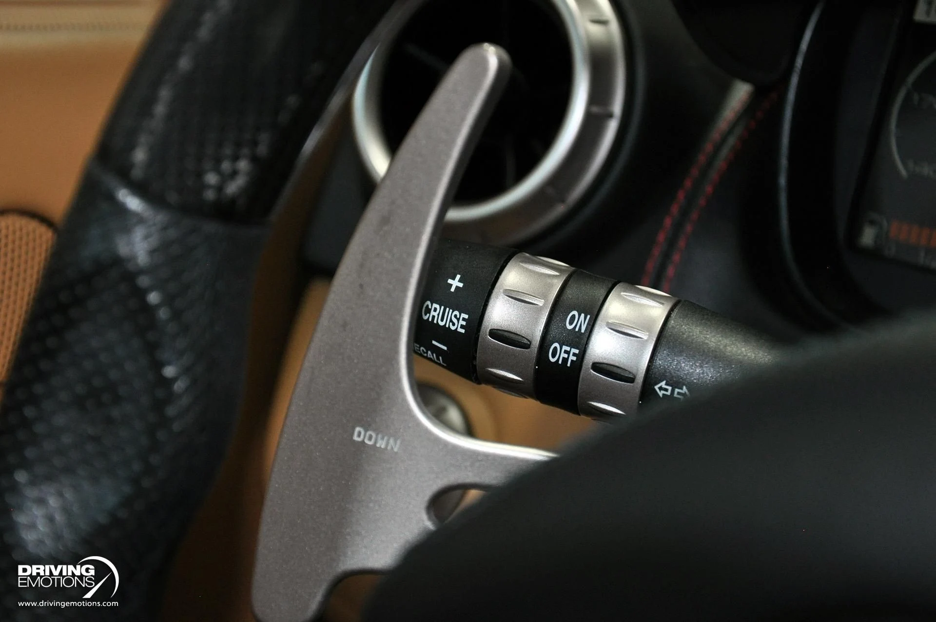 mph055_413651490_505_p56_l_e5ace42e84