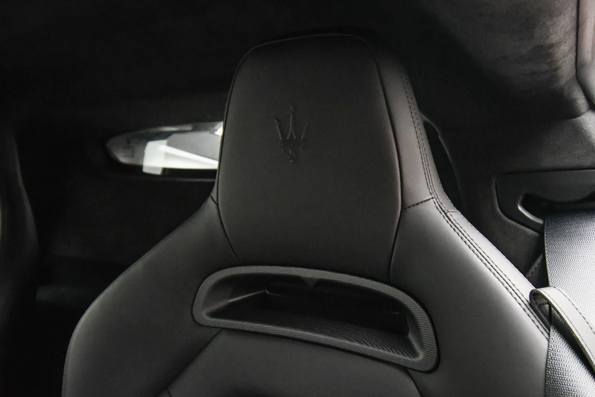 mph055_4153266455_Used_2024_Maserati_MC_20_1754121442_9309e5f9ee
