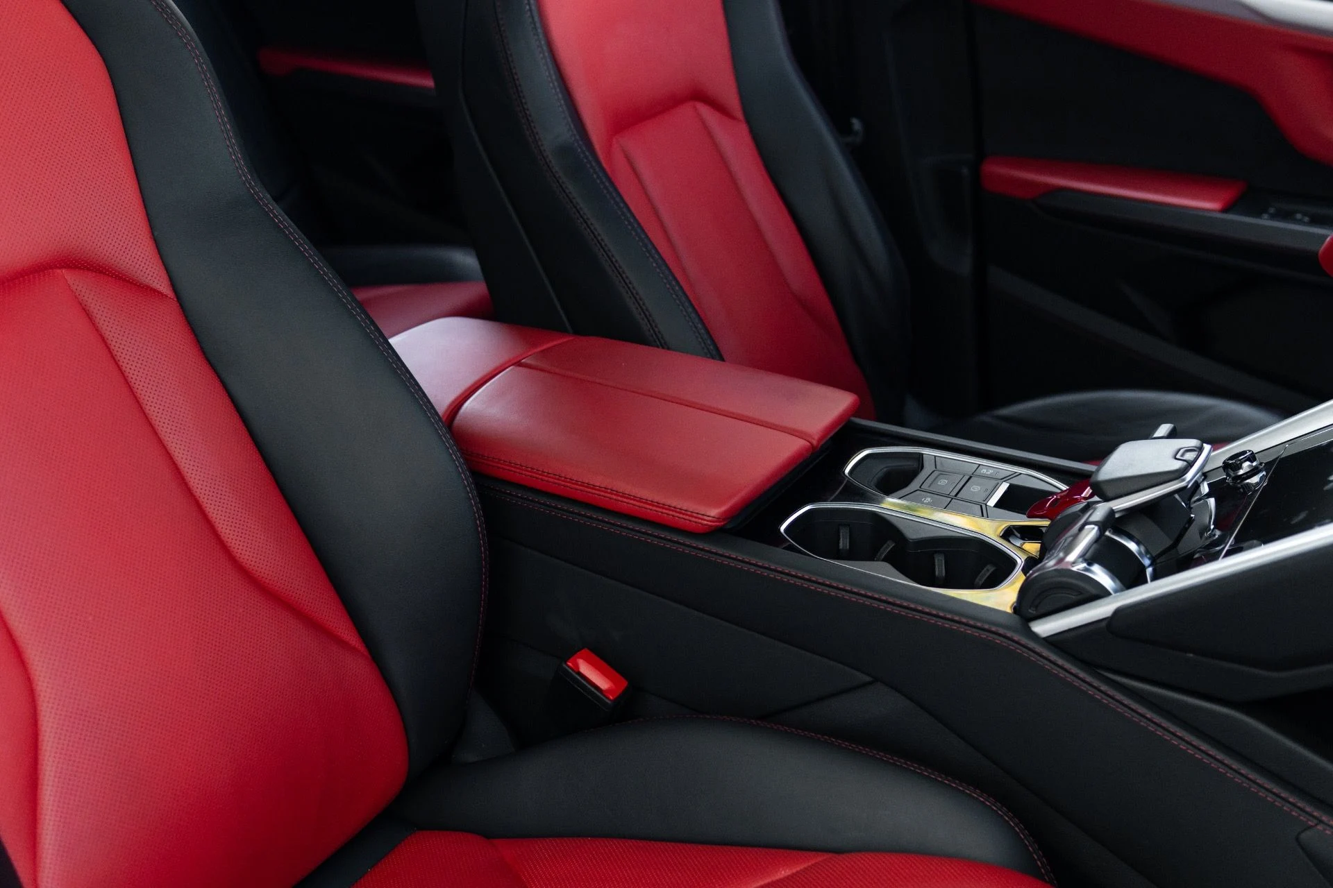 mph055_4166203174_Used_2021_Lamborghini_Urus_1767069879_9f07117edc