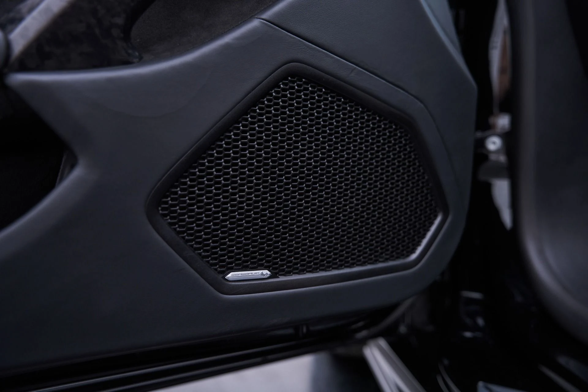 mph055_4183209212_Used_2022_Lamborghini_Huracan_EVO_Base_1792542181_59e8feb05b