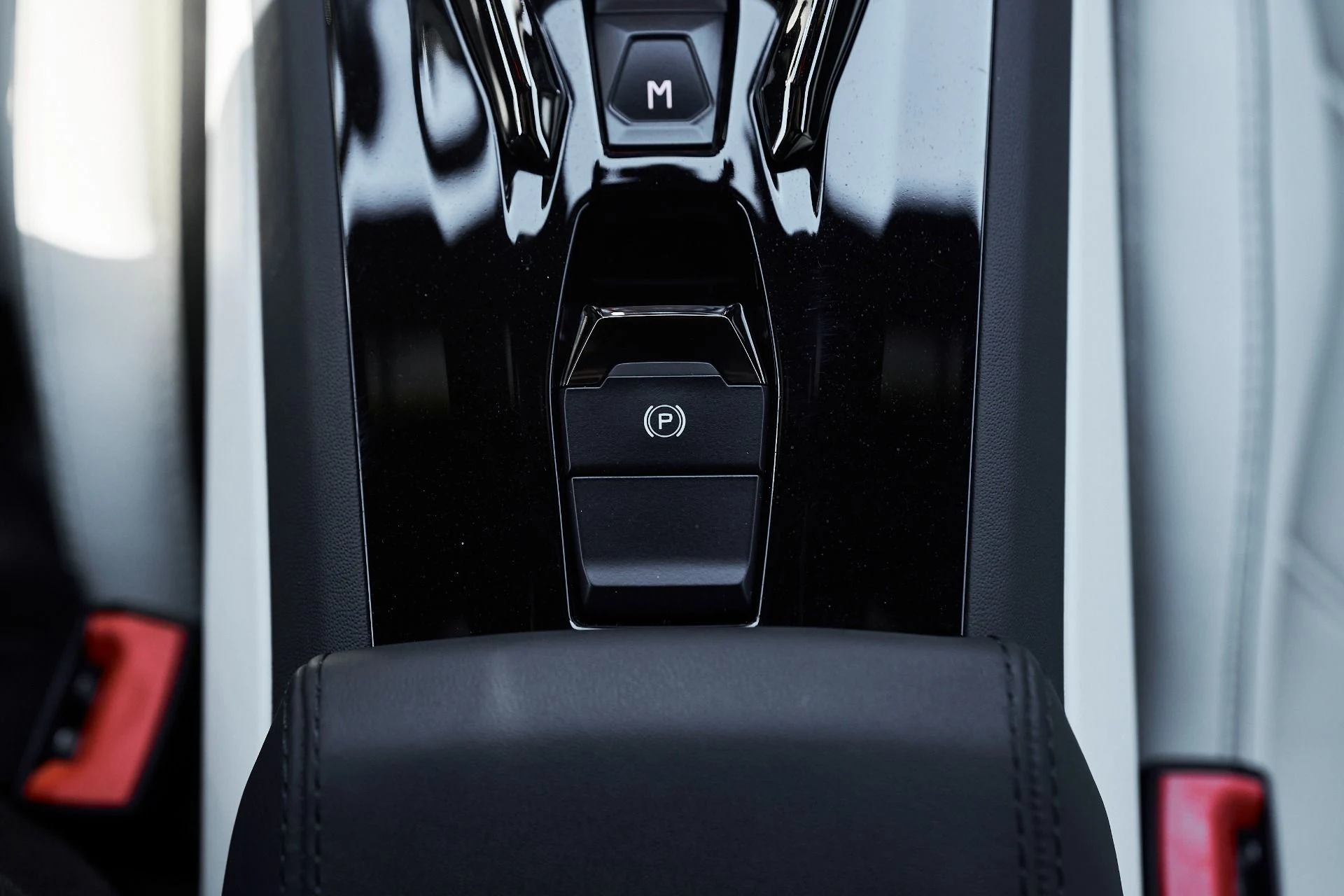 mph055_4262290509_Used_2022_Lamborghini_Huracan_EVO_Base_1761947426_212fdc71f0