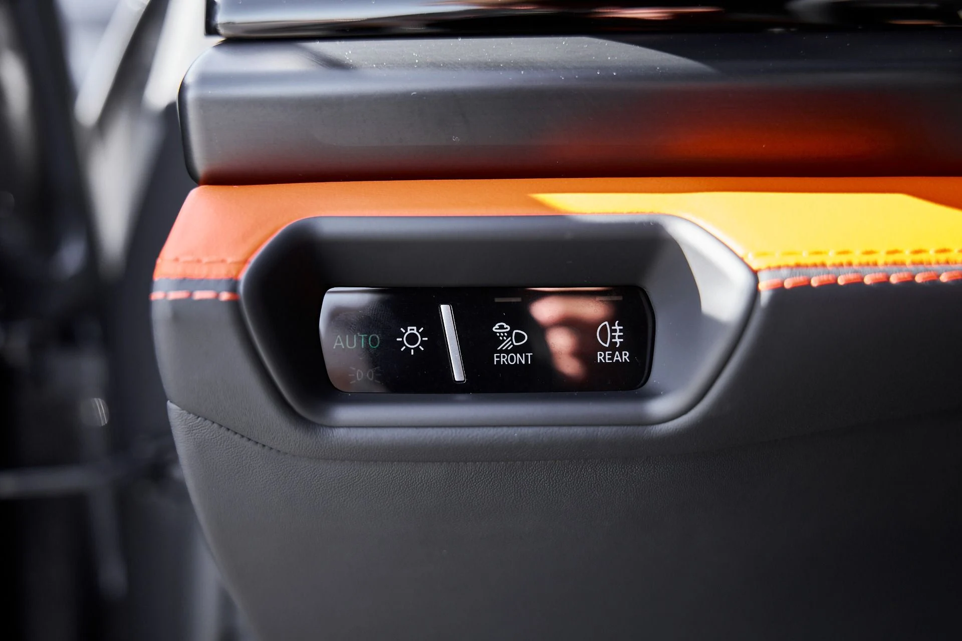 mph055_4264920573_Used_2025_Lamborghini_Urus_SE_1770086511_f5d24aaf54