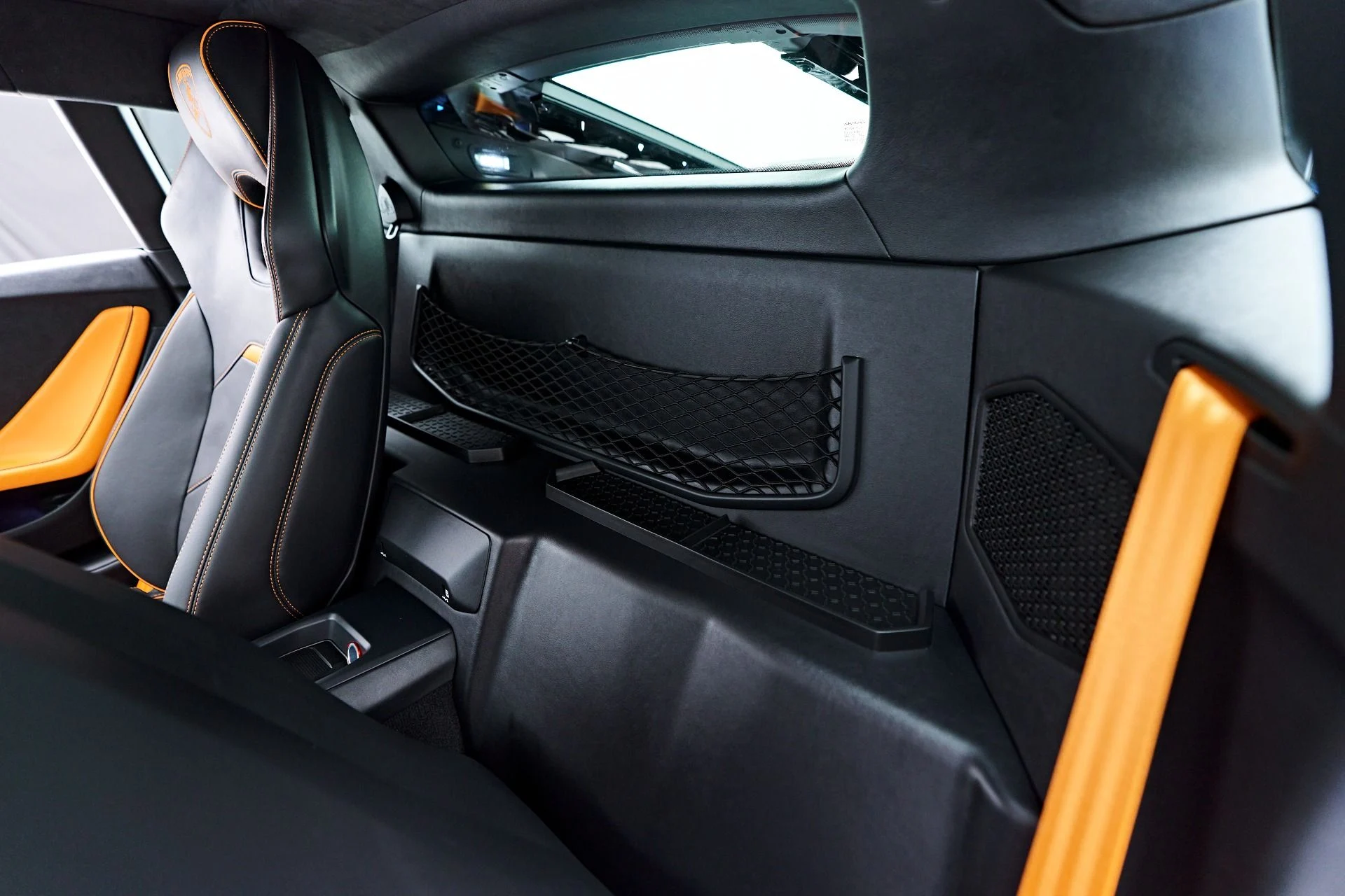 mph055_426653884_Used_2022_Lamborghini_Huracan_EVO_Base_1755812444_58989a239b