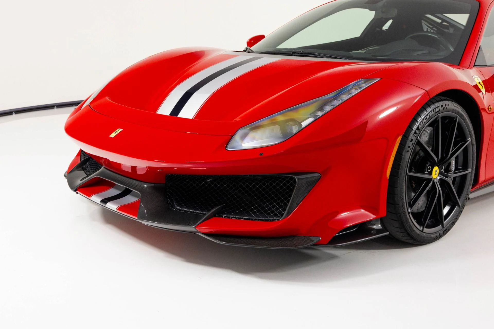 mph055_4275326862_Used_2019_Ferrari_488_Pista_1761352057_e007b31dca