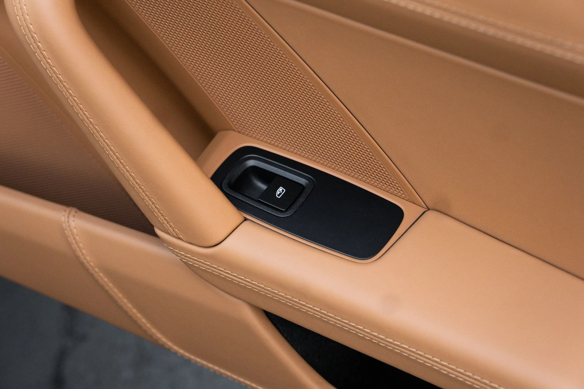 mph055_437305758_Used_2026_Porsche_911_GT_3_Touring_1770143984_1672662636