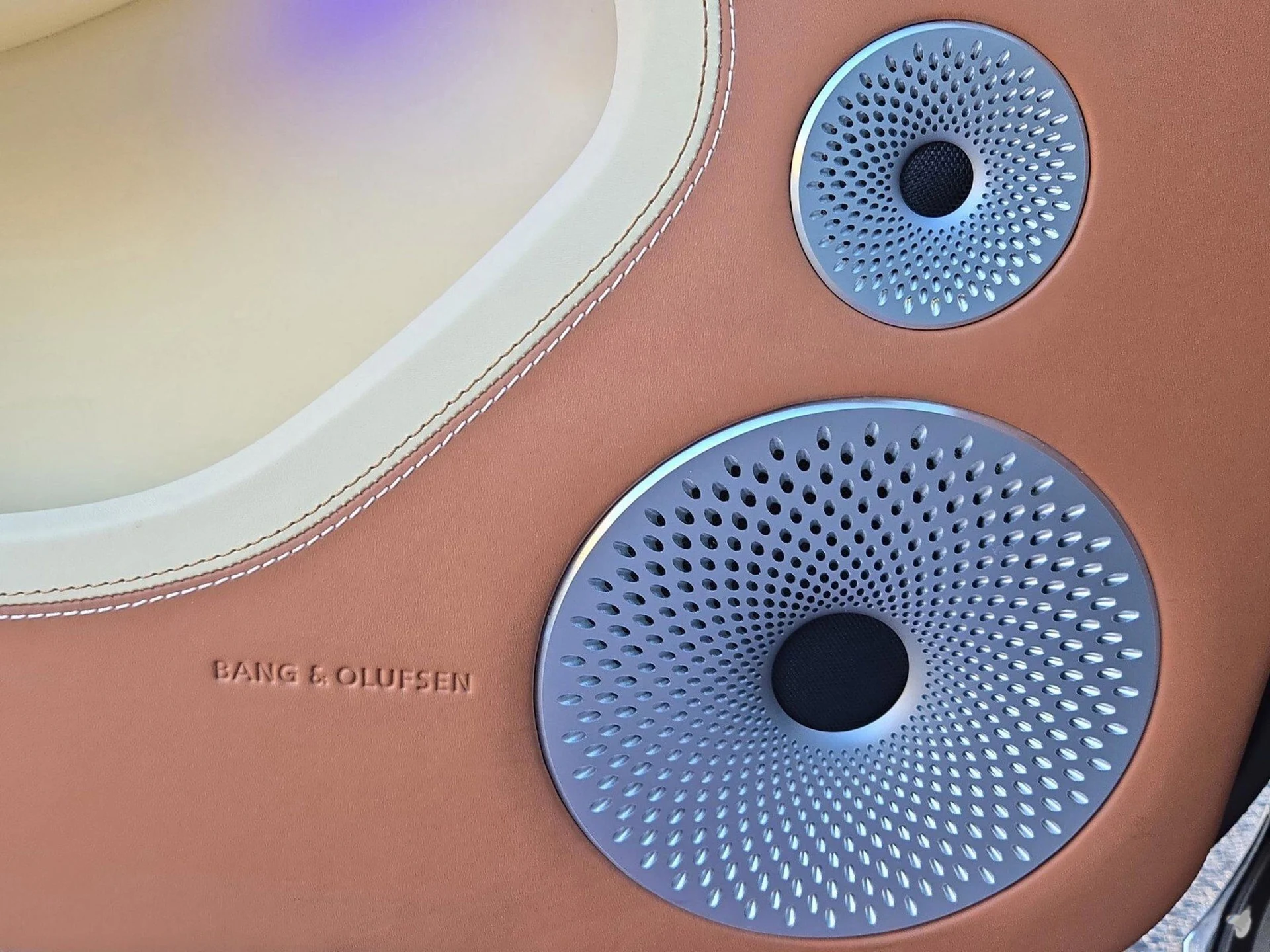 mph055_441693000_5e2227d25ea9e598da0ec999352167dcx_c460e05a29