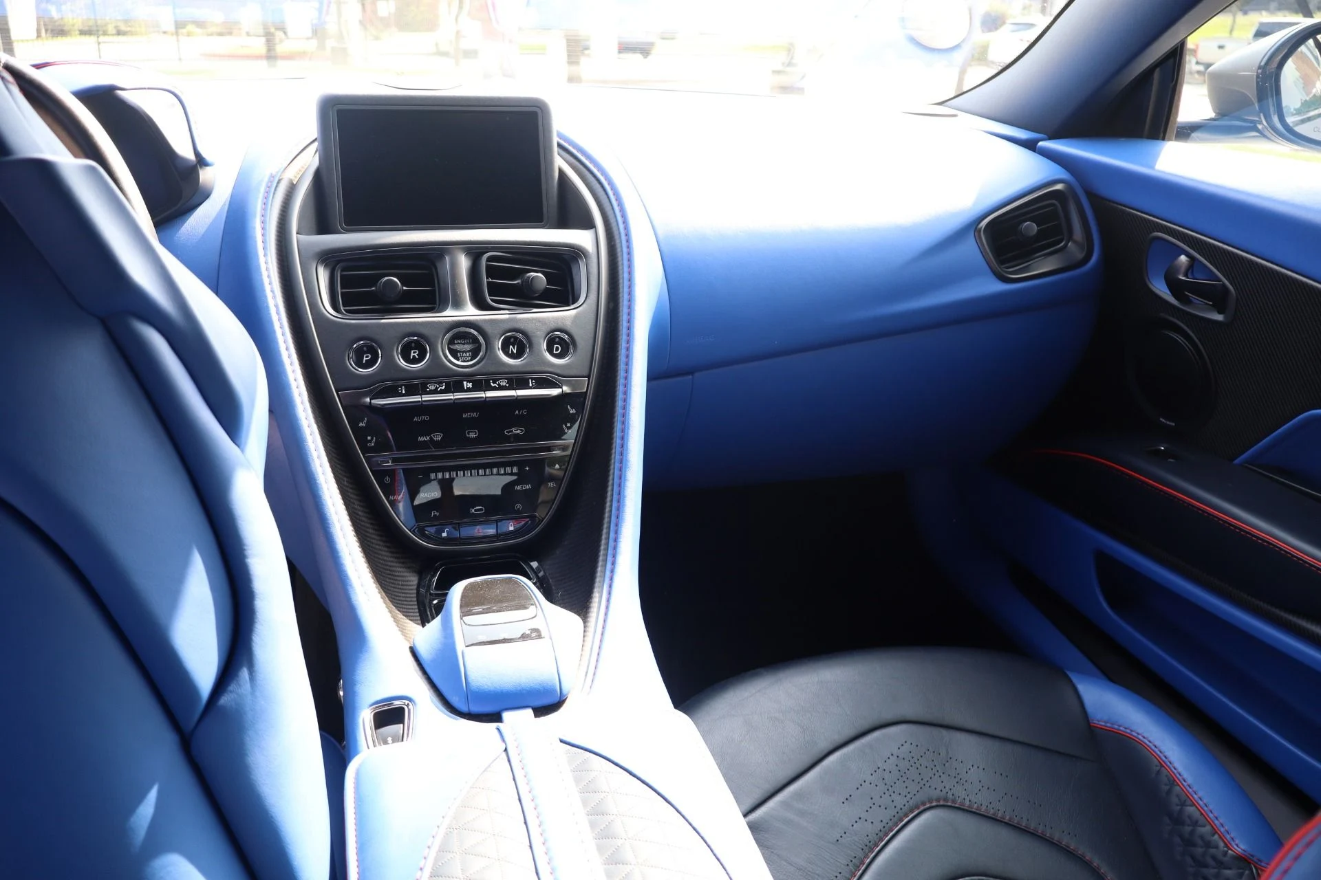 mph055_486898248_Used_2020_Aston_Martin_DBS_Superleggera_1744127561_1b91ef1366