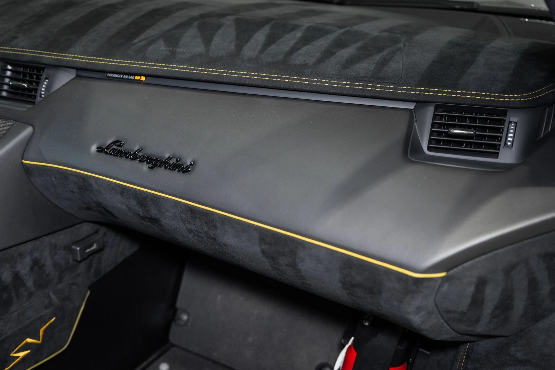 mph055_489602978_Used_2016_Lamborghini_Aventador_LP_750_4_SV_Coupe_1783114443_3d0653c2e5
