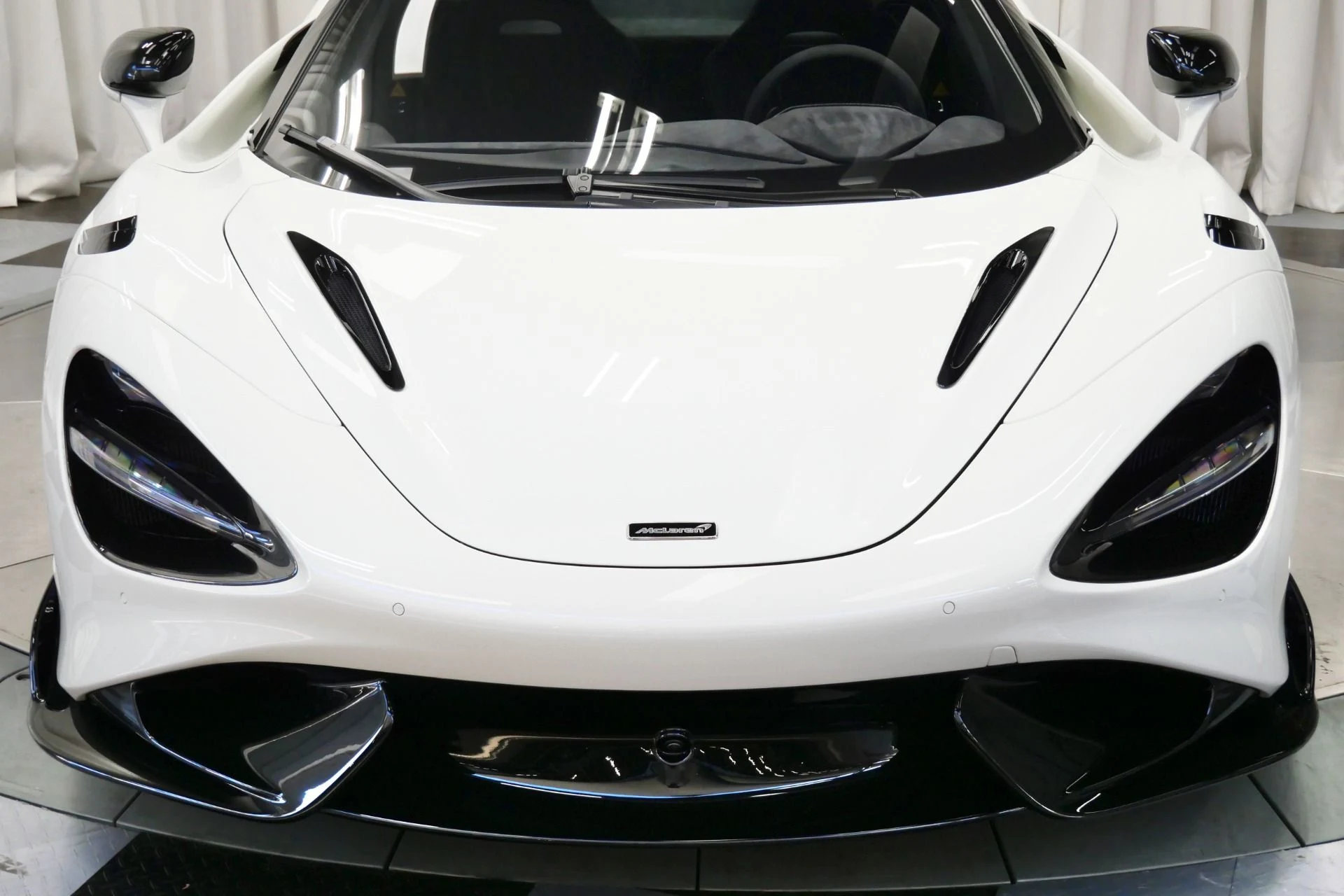 mph055_499274410_Used_2021_Mc_Laren_765_LT_1755712071_c58450e4f1