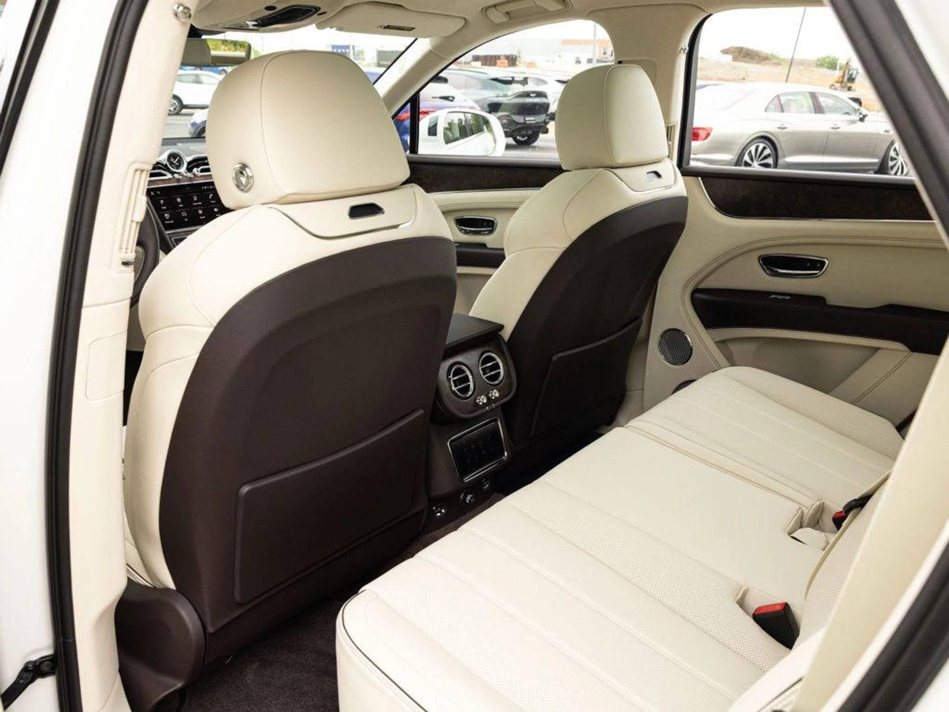 mph055_52215404_514426018_69ef6f41b42b849f5deca21c_24b96d45fc