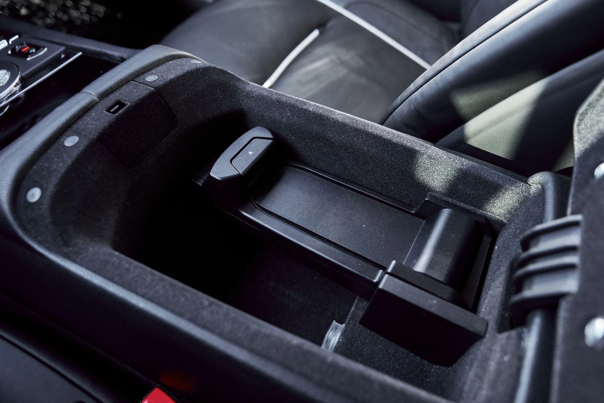 mph055_538981940_Used_2015_Rolls_Royce_Wraith_Base_1767063580_cfedfd81fc