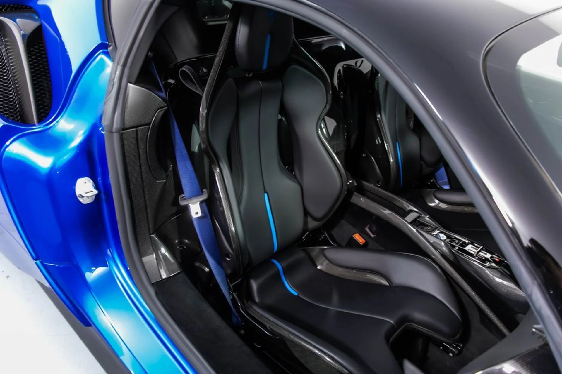 mph055_54310254_497c27a0a4d3ae90b1ff4b1c6fc3d05fx_22e4701279