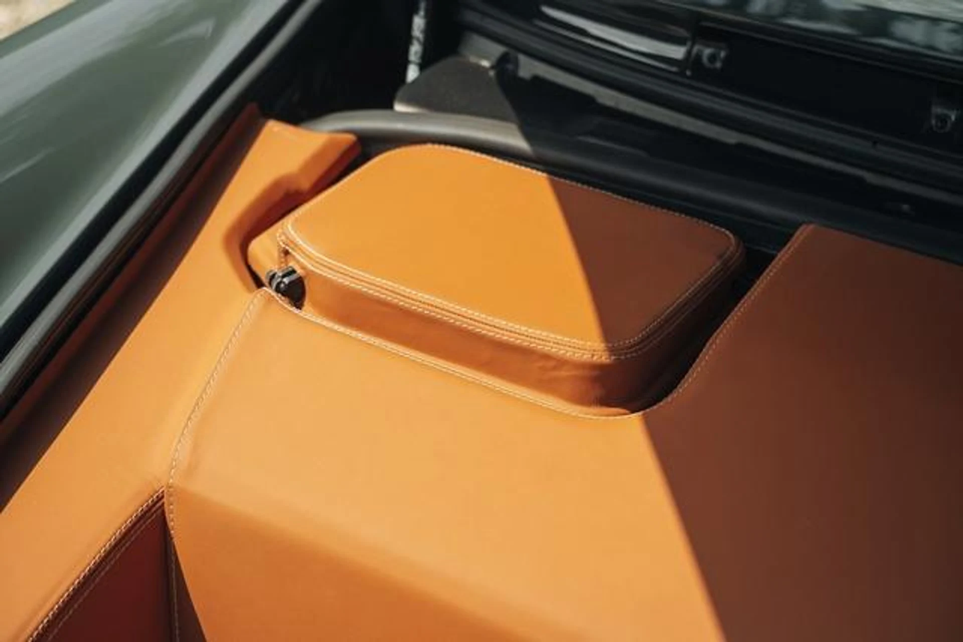 mph055_579204576_np1_QN_8rx_Ruia37zl_K6_Vb_Nly4_N_Aw_f241d2c172