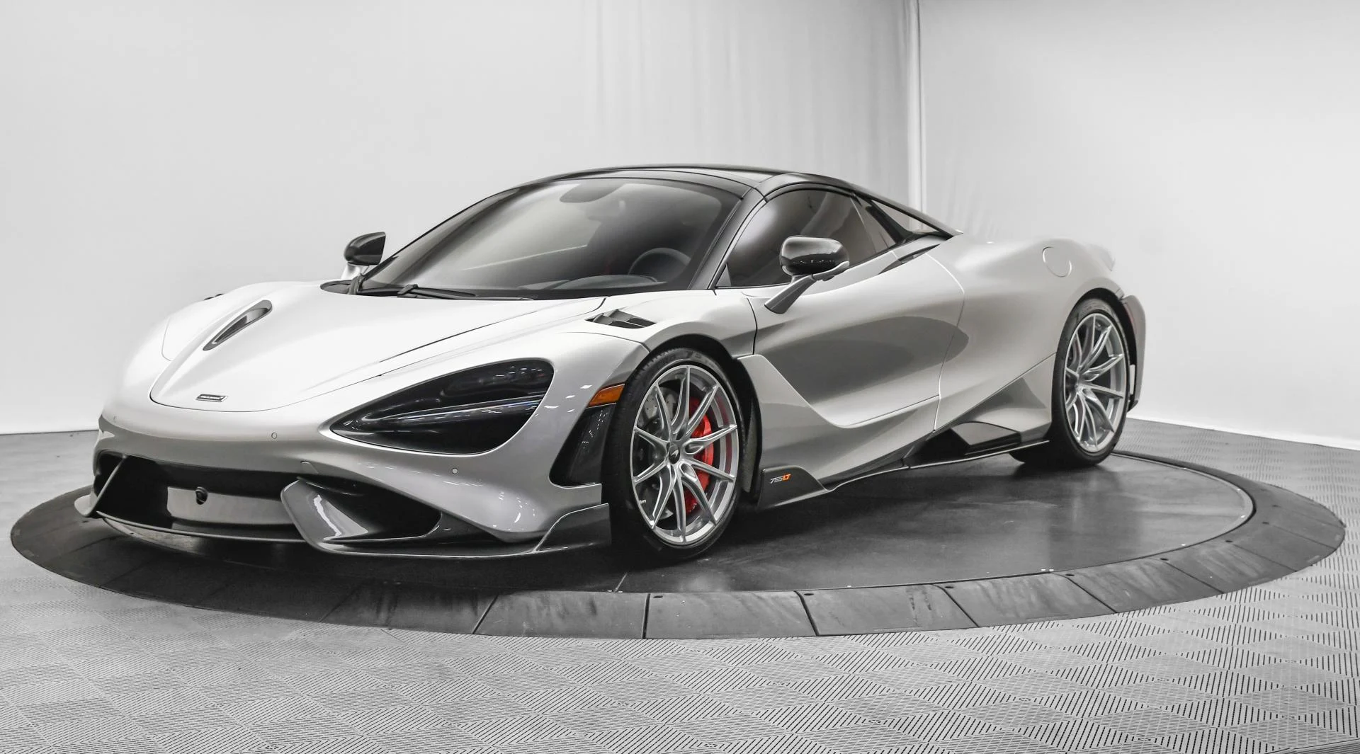 mph055_585771688_Used_2022_Mc_Laren_765_LT_1755763843_4706dac819