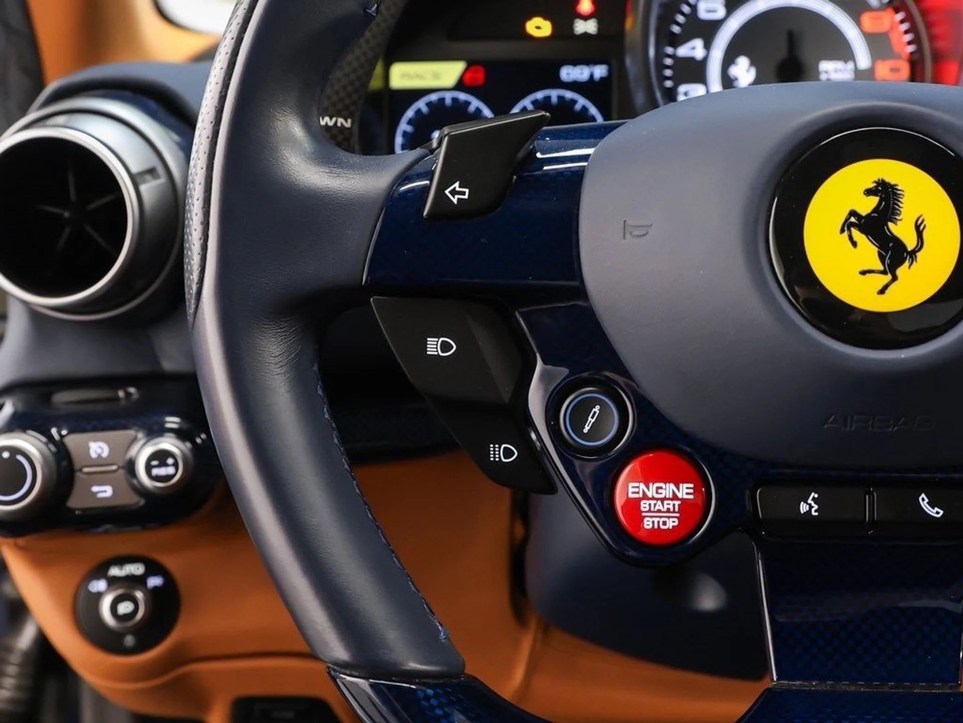 mph055_619031558_56_4391e8eea8