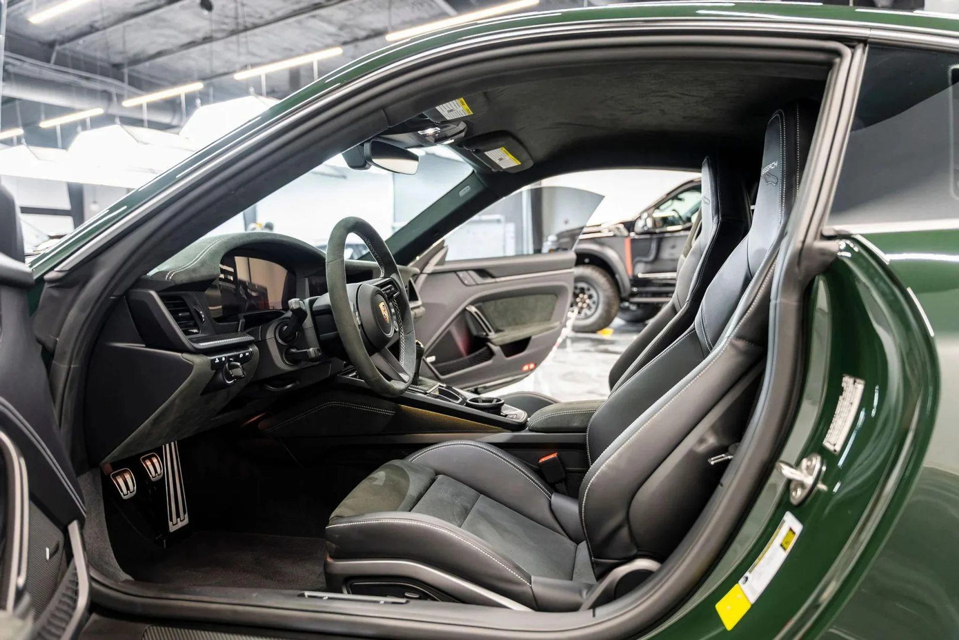 mph055_667572237_Used_2026_Porsche_911_GT_3_Coupe_2_D_1787786302_a89d220fb5