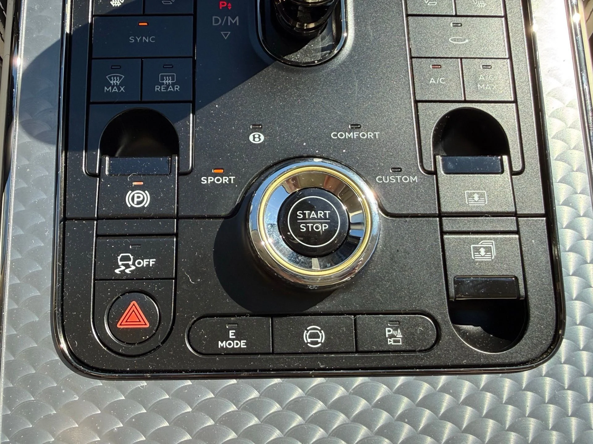 mph055_710210562_761af9ddd9774d95bc108c84ec58d3b0_09d8ee9f3e