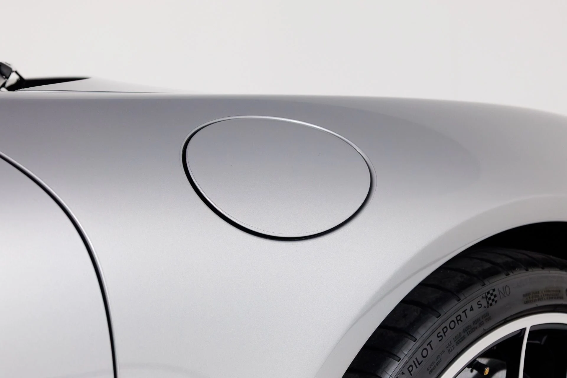 mph055_712871751_Used_2019_Porsche_911_Turbo_S_1770314081_a54524ef80