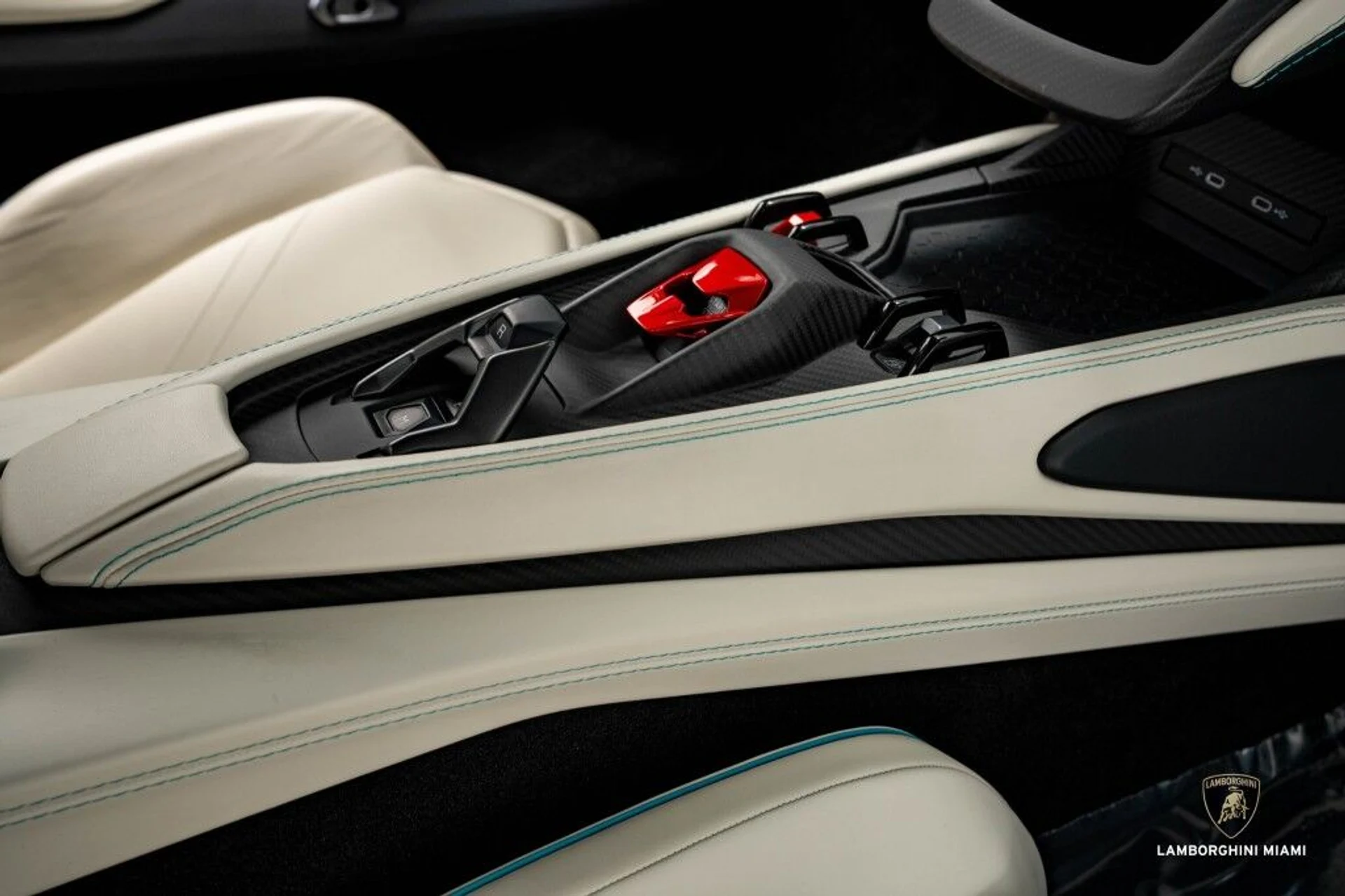 mph055_719371920_8bf53bb0b0157d8c0347d9fa20e799d1_6194800db6