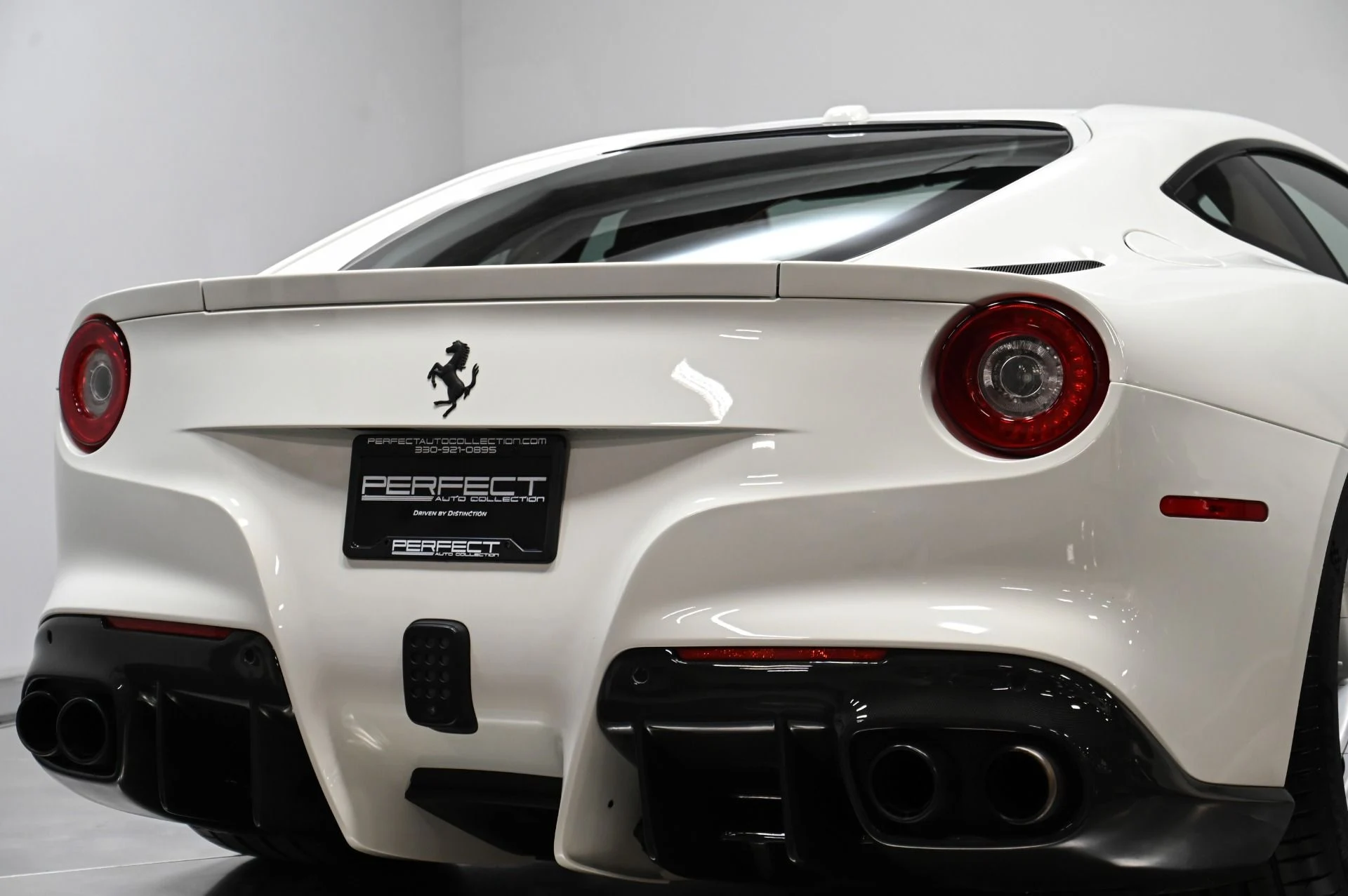 mph055_721415933_Used_2015_Ferrari_F12_Berlinetta_1770858306_4dd34000cb