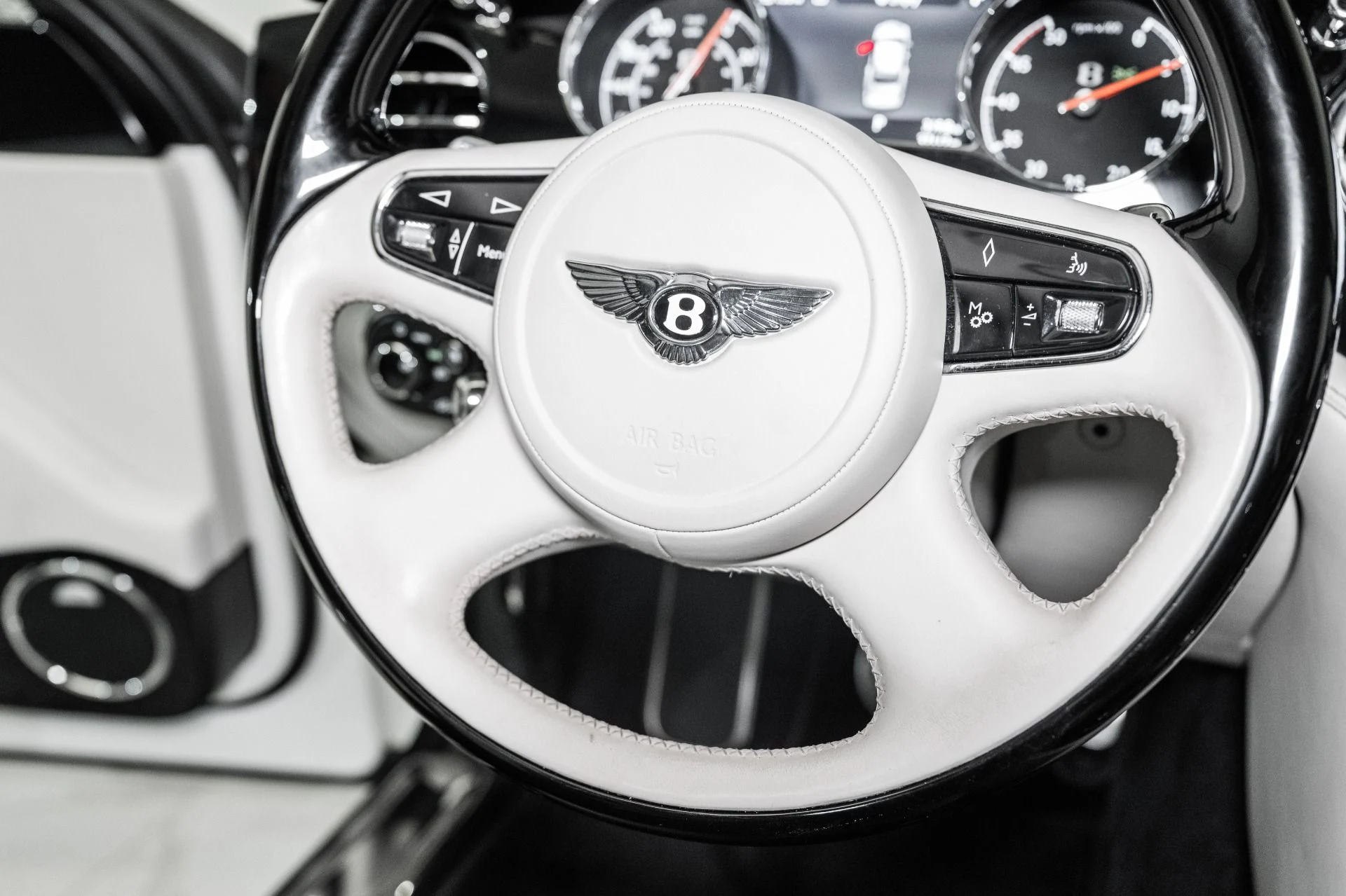 mph055_737919801_Used_2017_Bentley_Mulsanne_Speed_1758377943_ae9272154f