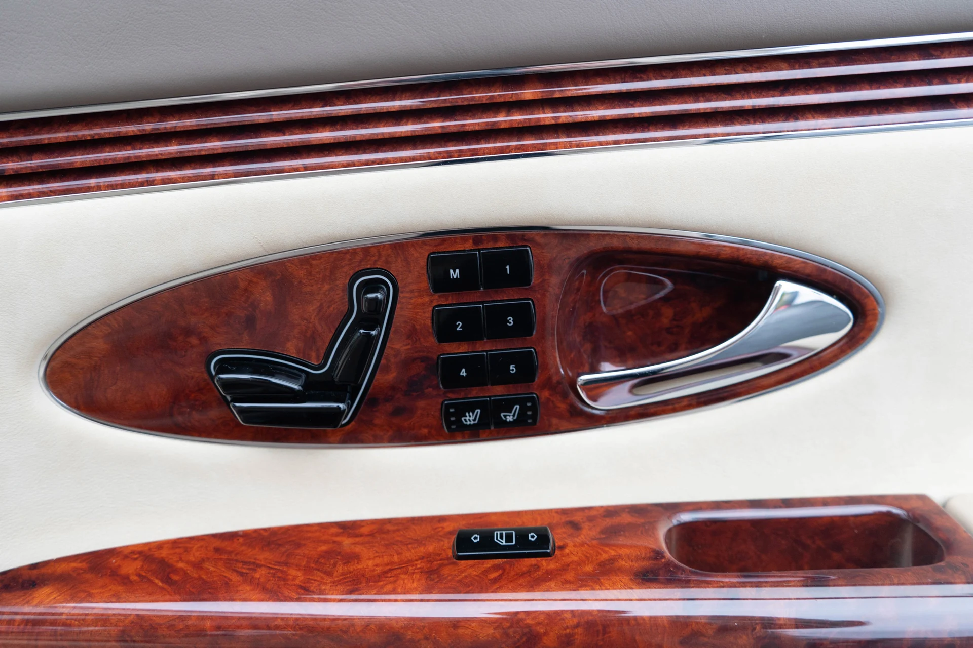 mph055_77957566_56_2d2df37924