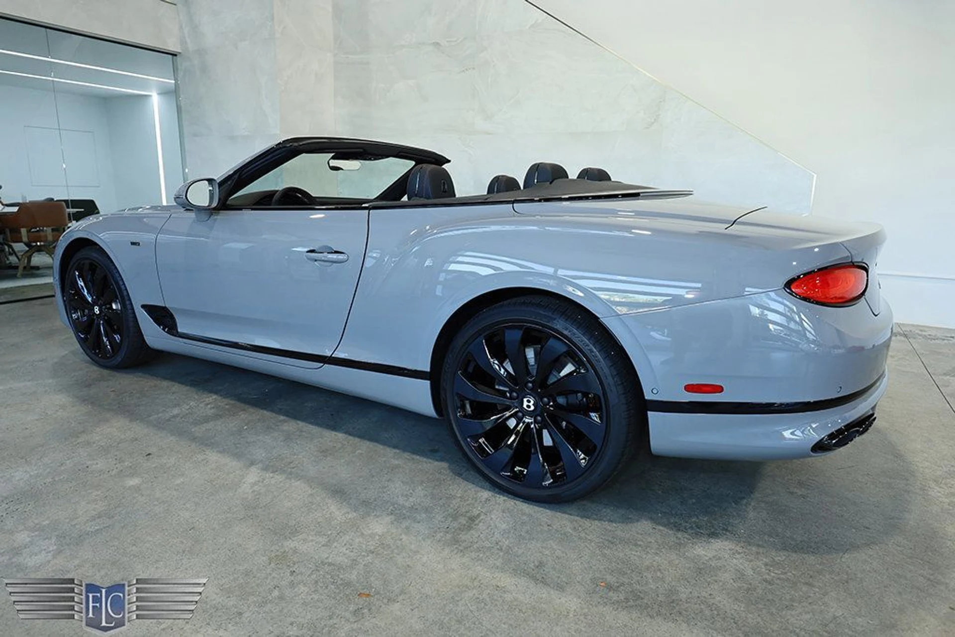 mph055_823220870_used_2024_bentley_continental_gtcedition8convertible_9689_22892783_56_1024_f1d485776d