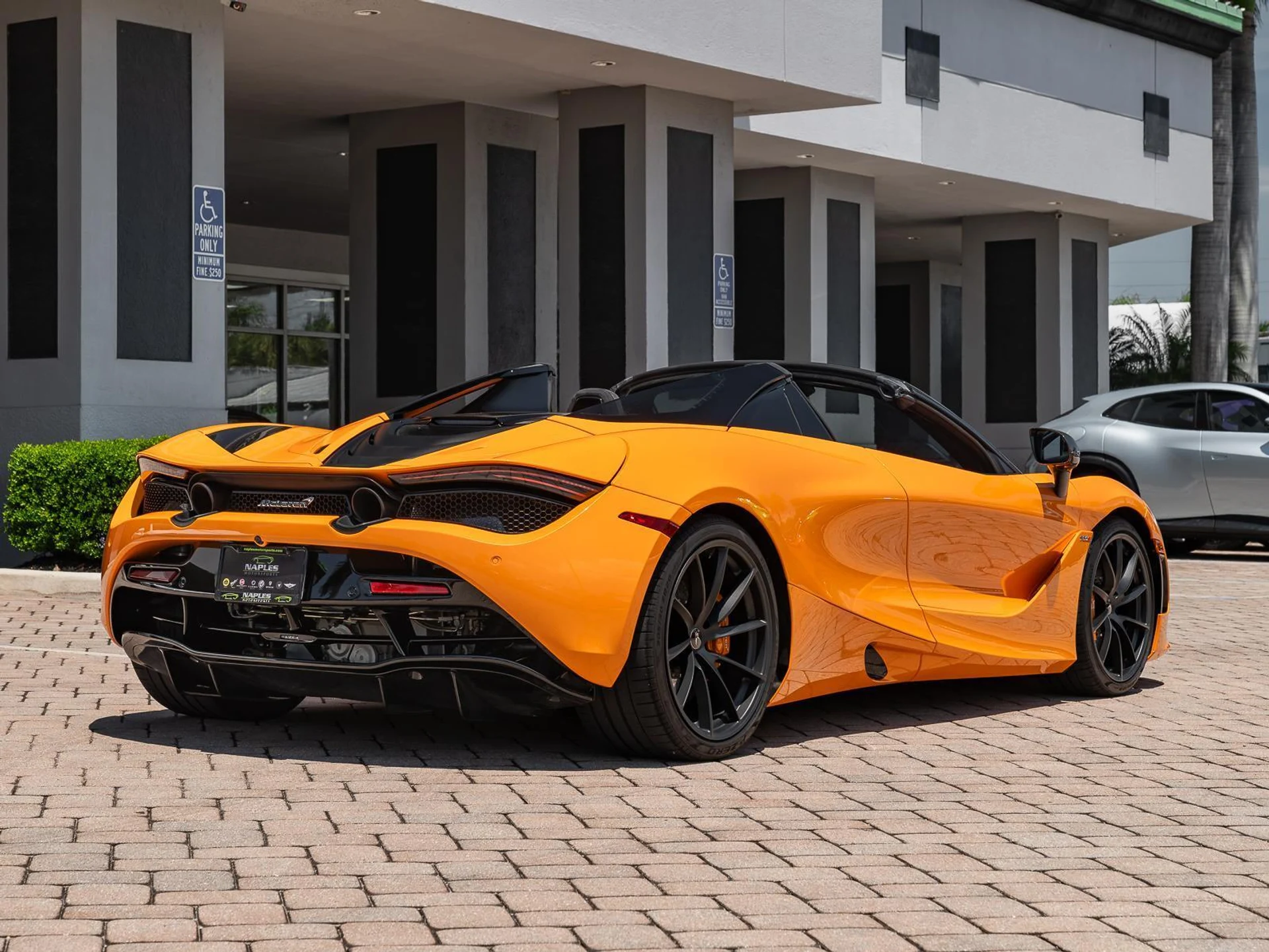 mph055_826125369_Used_2022_Mc_Laren_720_S_Performance_1778364293_dfc4c8621f
