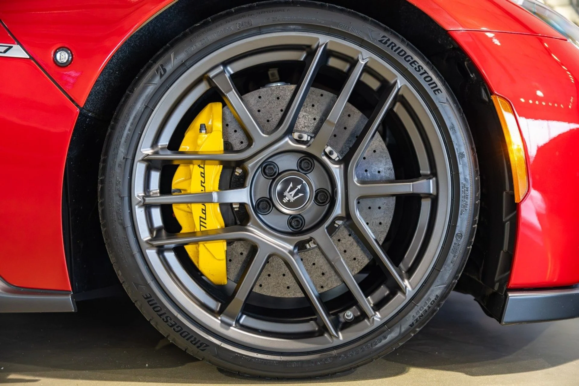 mph055_842803281_0g_f59d34da5f