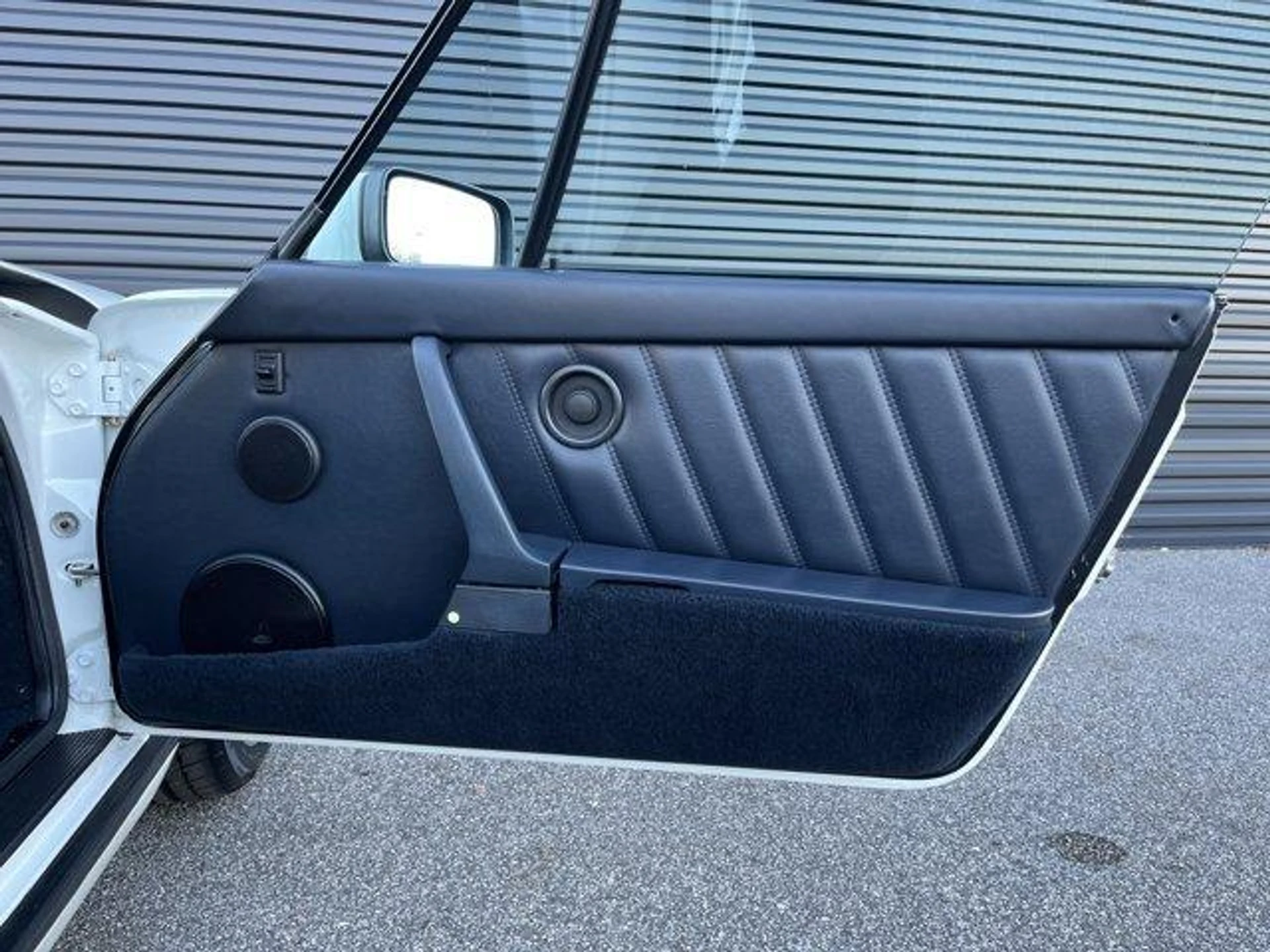 mph055_845713805_2_Le5_CDP_5_TR_7_Clo_S_Lg_M_Ov_J_Rt_Ytv0_a03b0dcef0