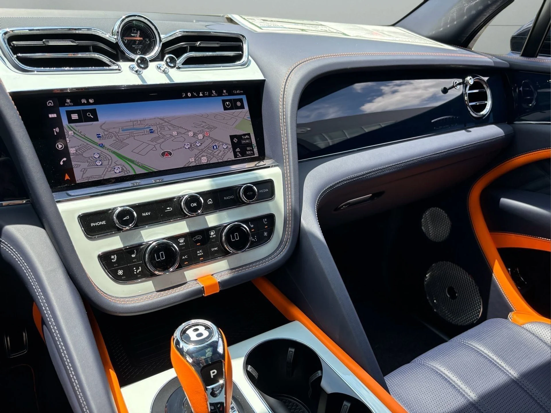 mph055_848401395_b82057c716244bfa8c075974a1e88695_bf200b3114