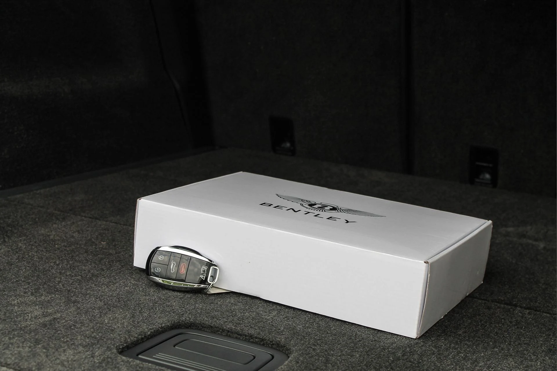 mph055_850494825_b32cbd0b8ea443d2a2ccc3c39d1b00f5_83ef20fa12