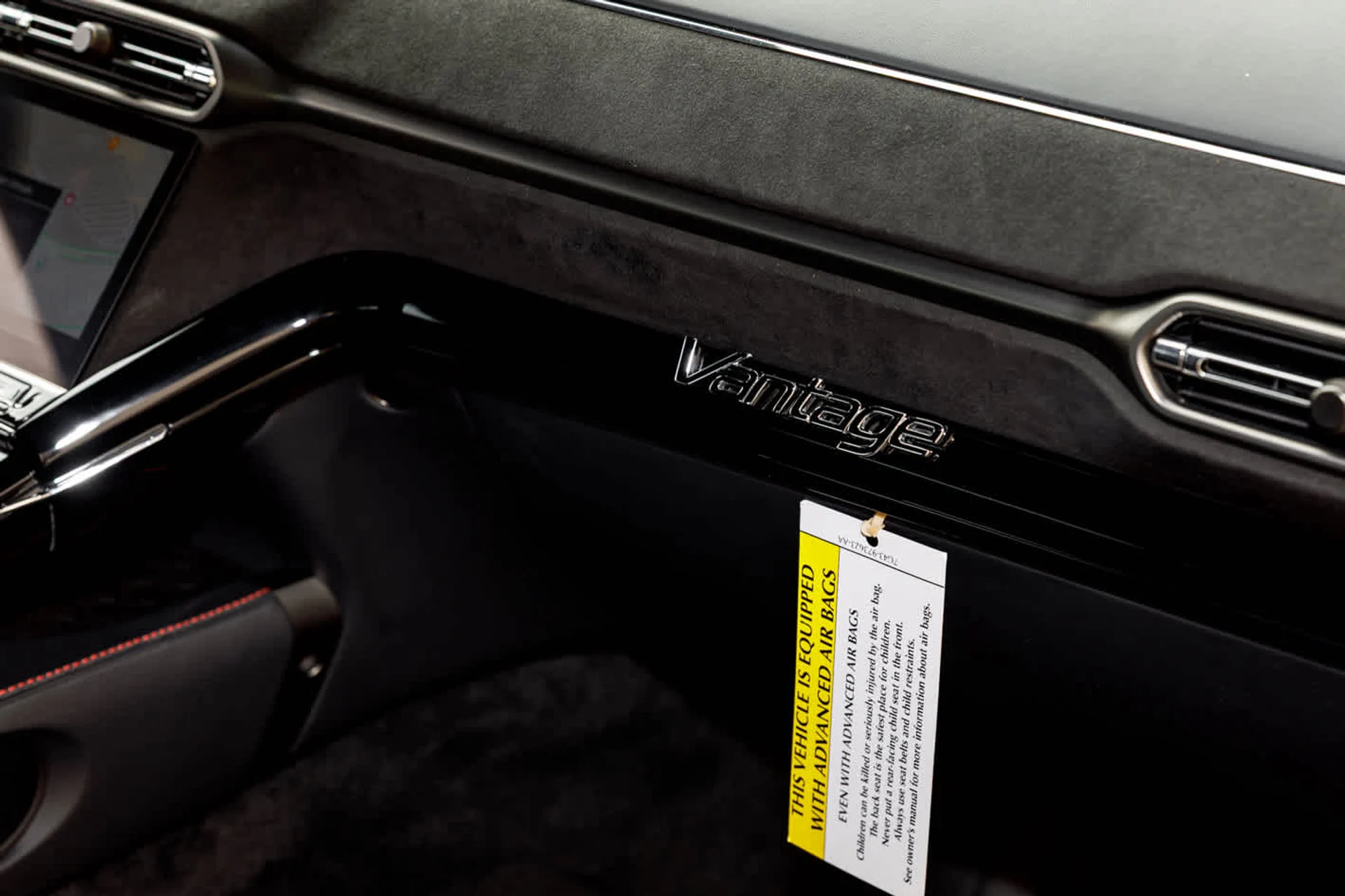 mph055_863831618_56_d41aa09402