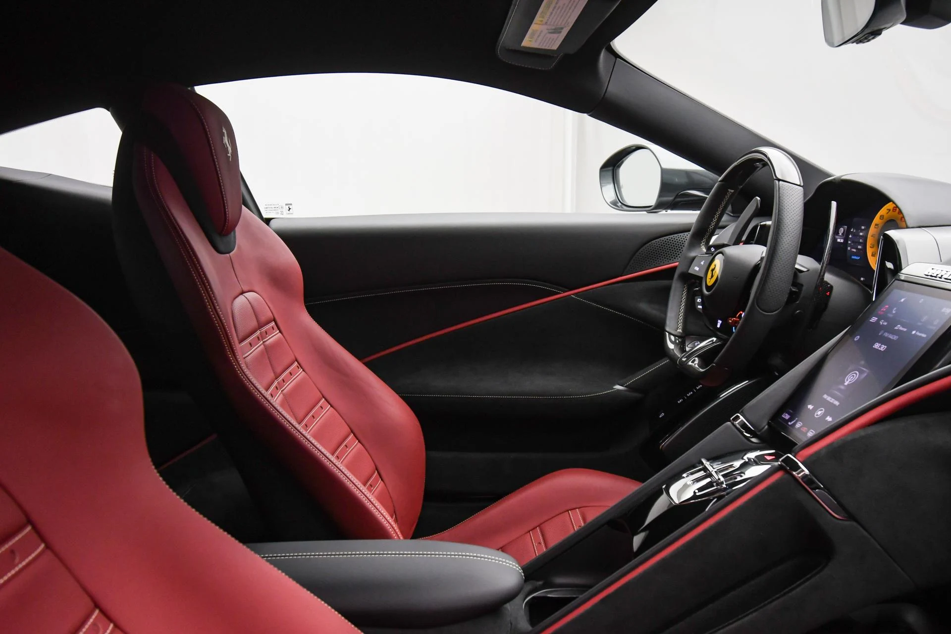 mph055_865383691_Used_2024_Ferrari_Roma_1750406951_9beb03b60e