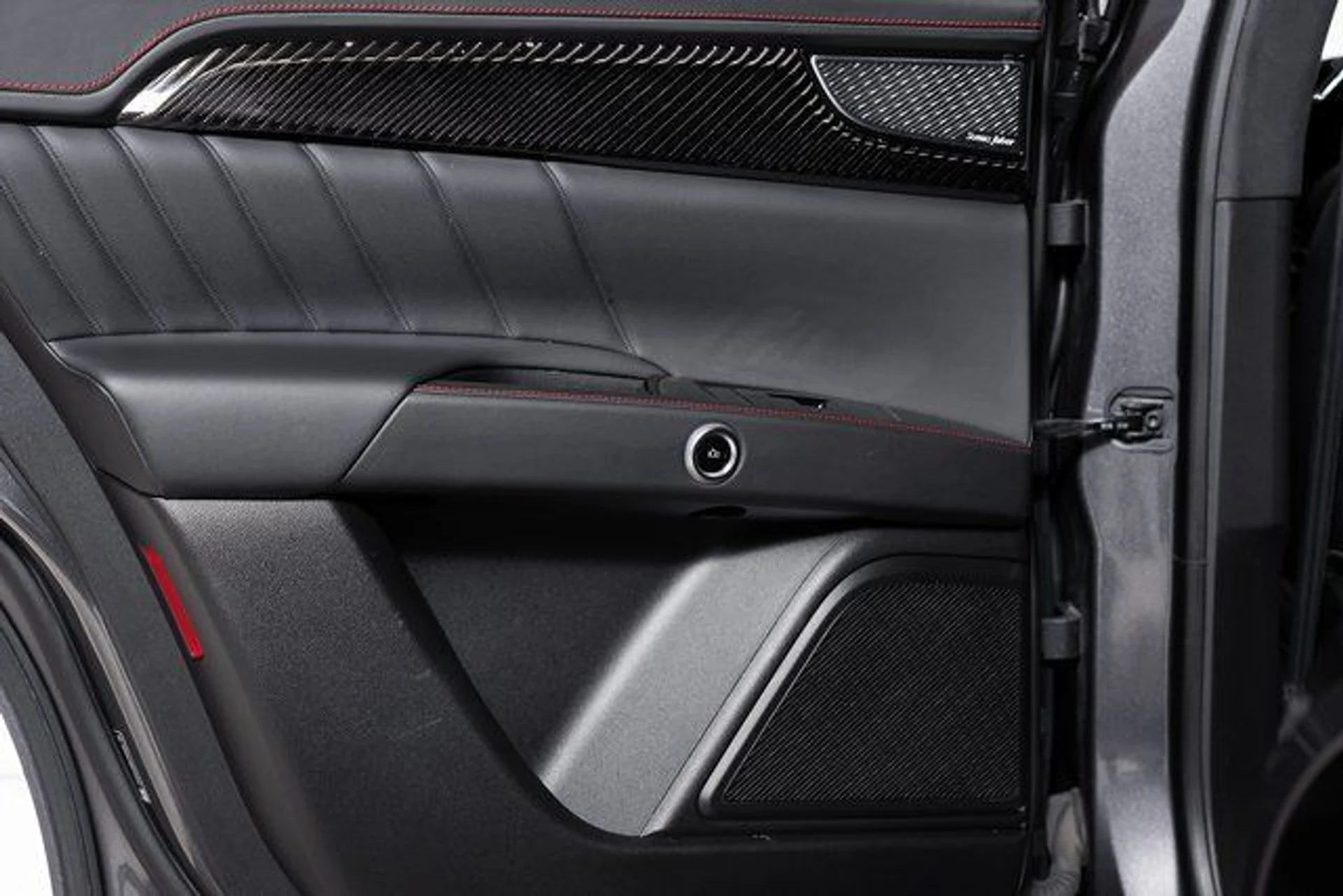 mph055_87486266_89fbff66c56903ee941bf299edd2f5c2x_0bbbad045b