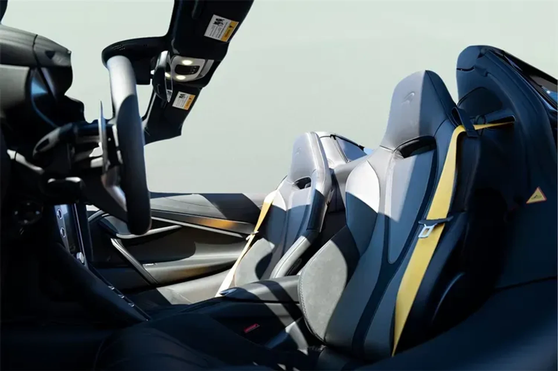 mph055_952944240_w_ZVH_6_W_El_IOIP_29_Xz_med_3e684b106e