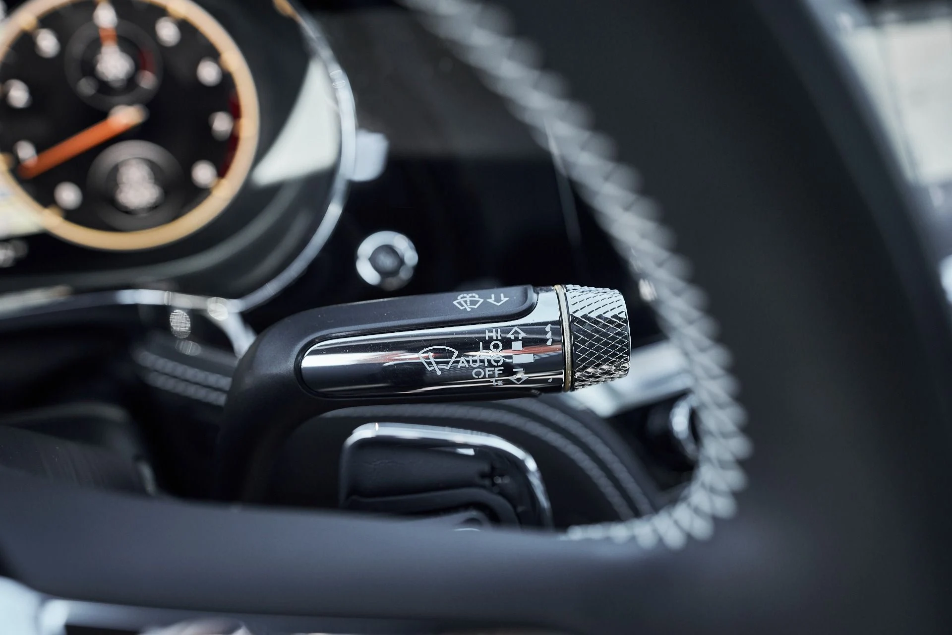 mph055_95904697_Used_2024_Bentley_Flying_Spur_S_1761779968_554d8c9f9d