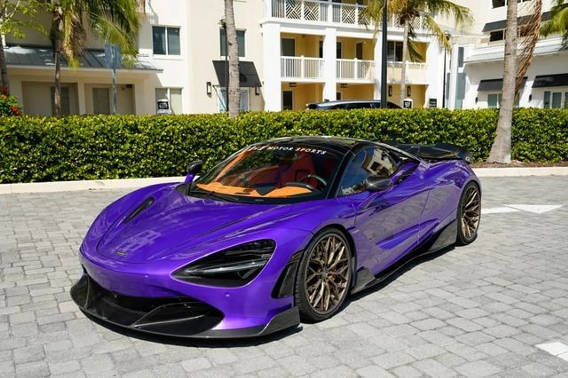 mph055_973511048_22996638_56_de6160bfd6