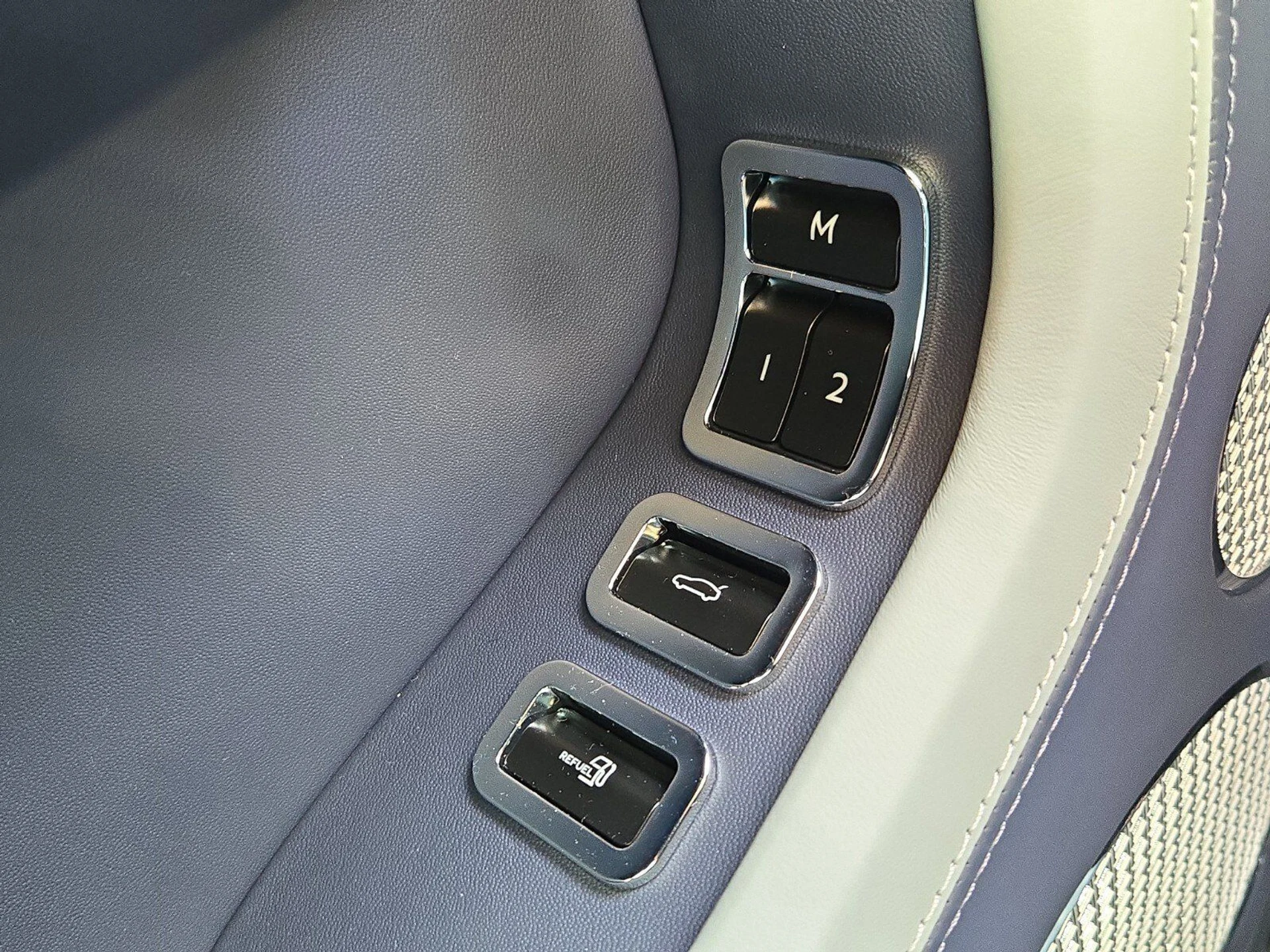 mph056_106876157_d6fc9dc7d09bba611e0e6d46a6287e60x_5a0cb84fdb