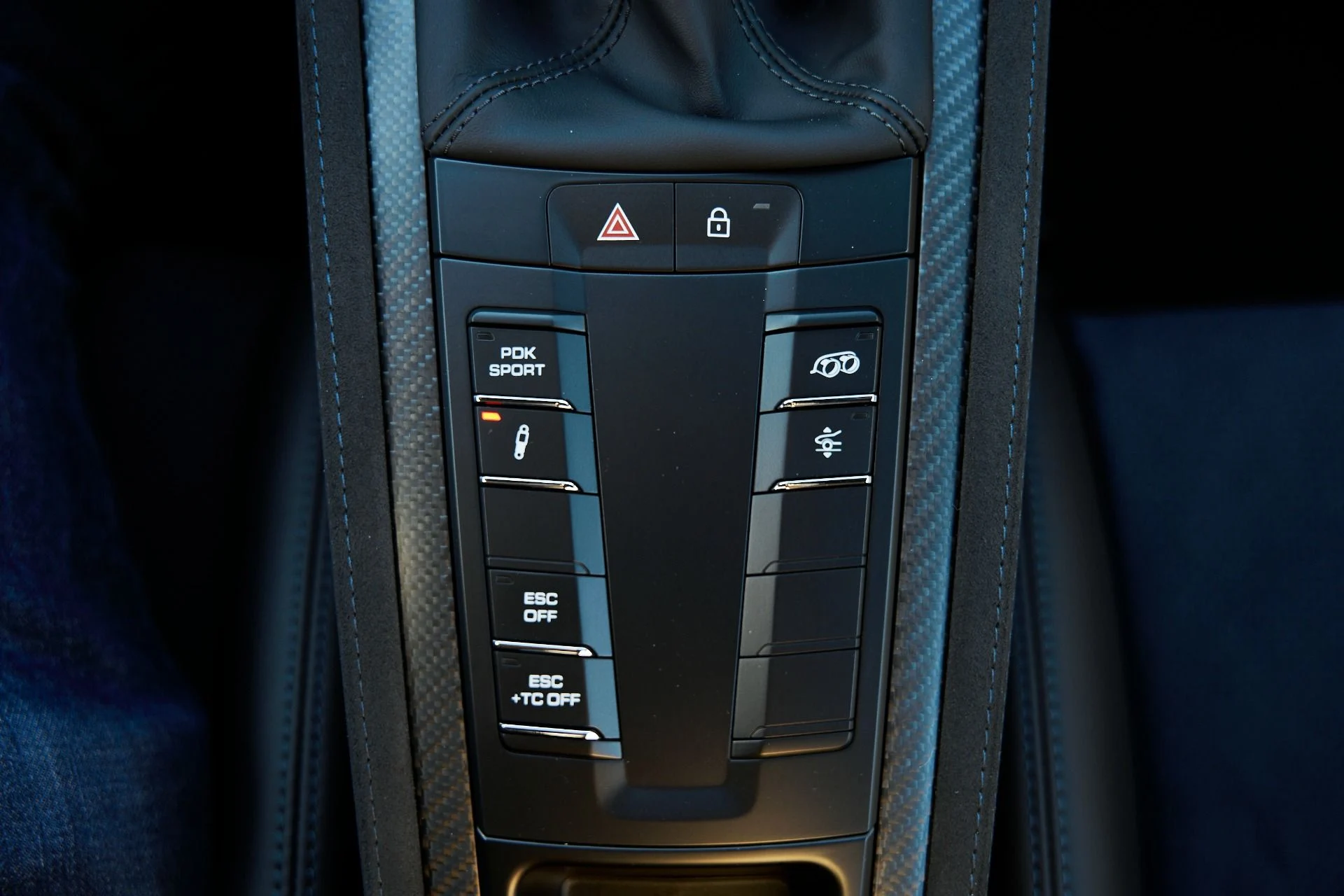 mph056_1082457063_Used_2025_Porsche_718_Cayman_GT_4_RS_1766025567_87f895d3a9