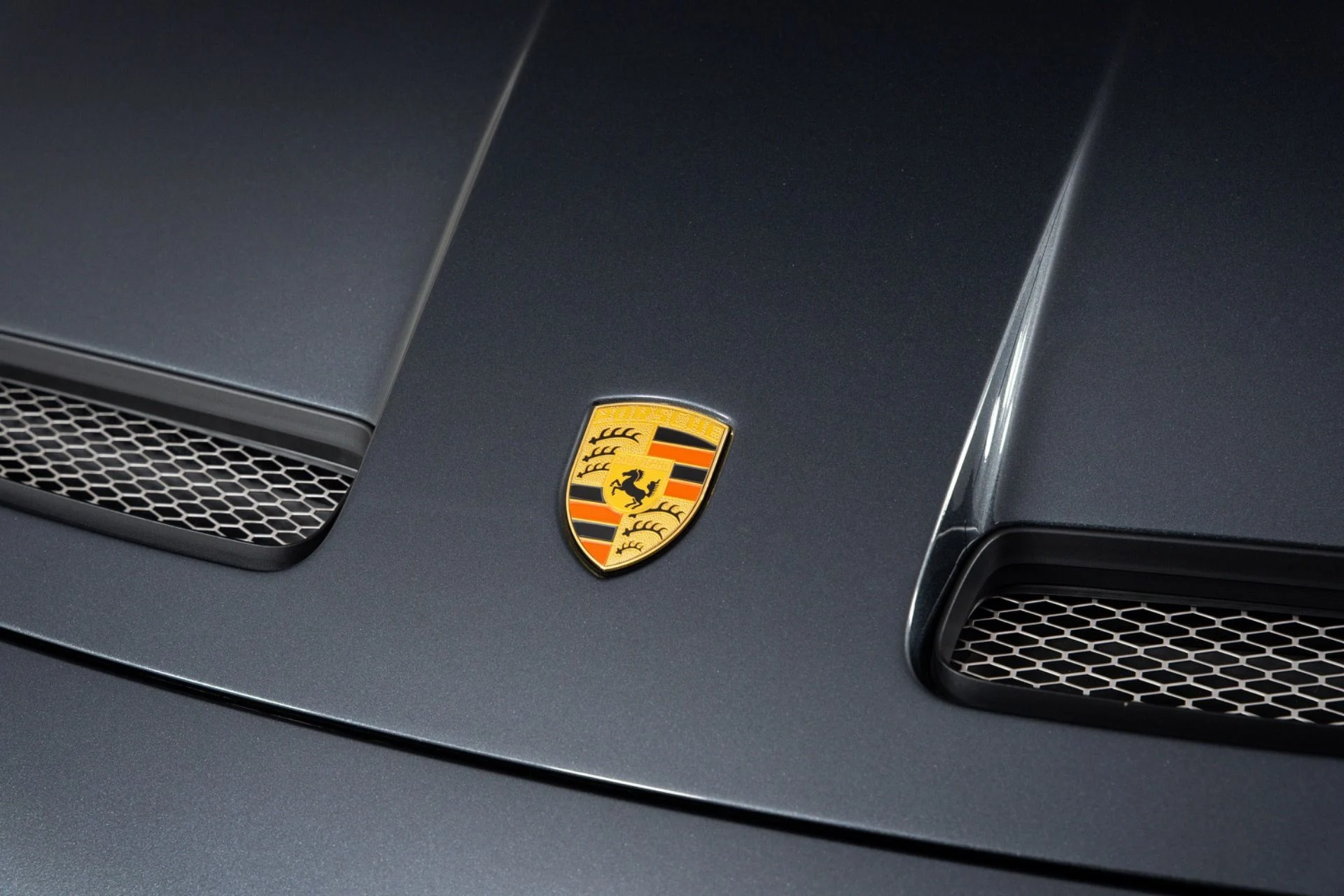 mph056_1094421447_Used_2024_Porsche_911_ST_1791913208_c139422c21