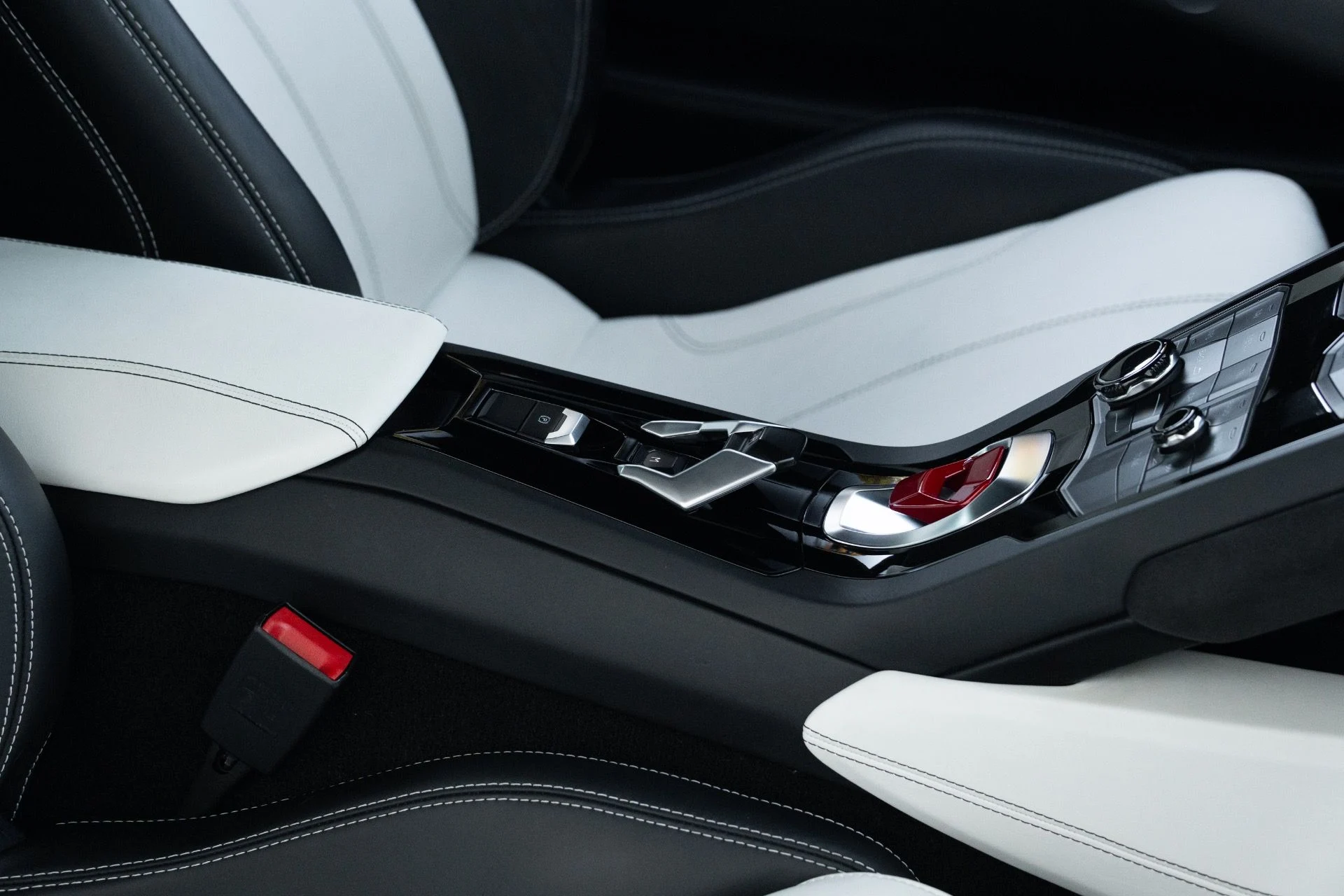 mph056_1124874355_Used_2016_Lamborghini_Huracan_LP_610_4_1771995631_a97f5d4e58