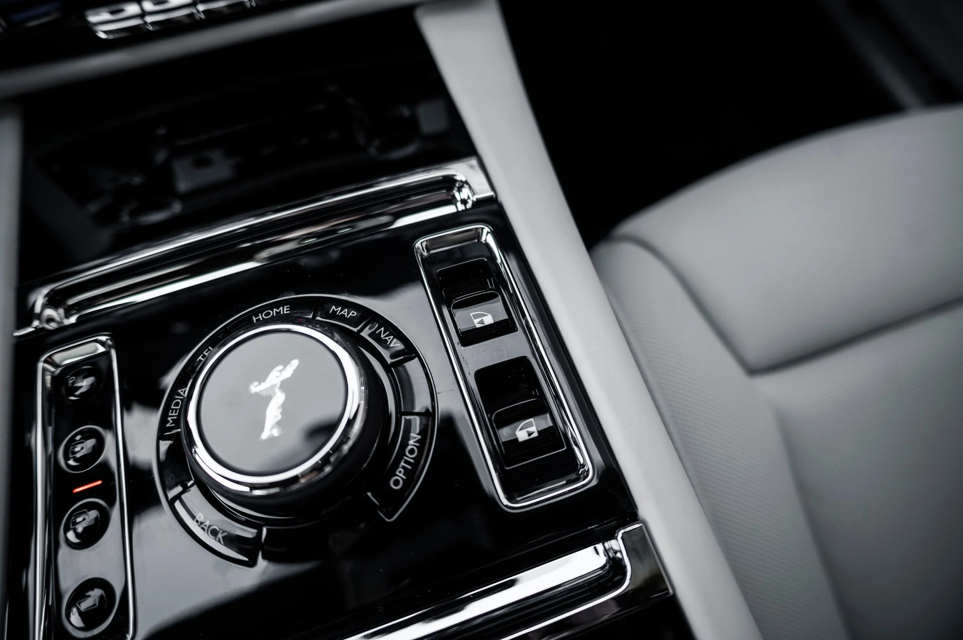 mph056_113120850_f5561909278c49ceb4991f1a007827b9_b5f0f290cd