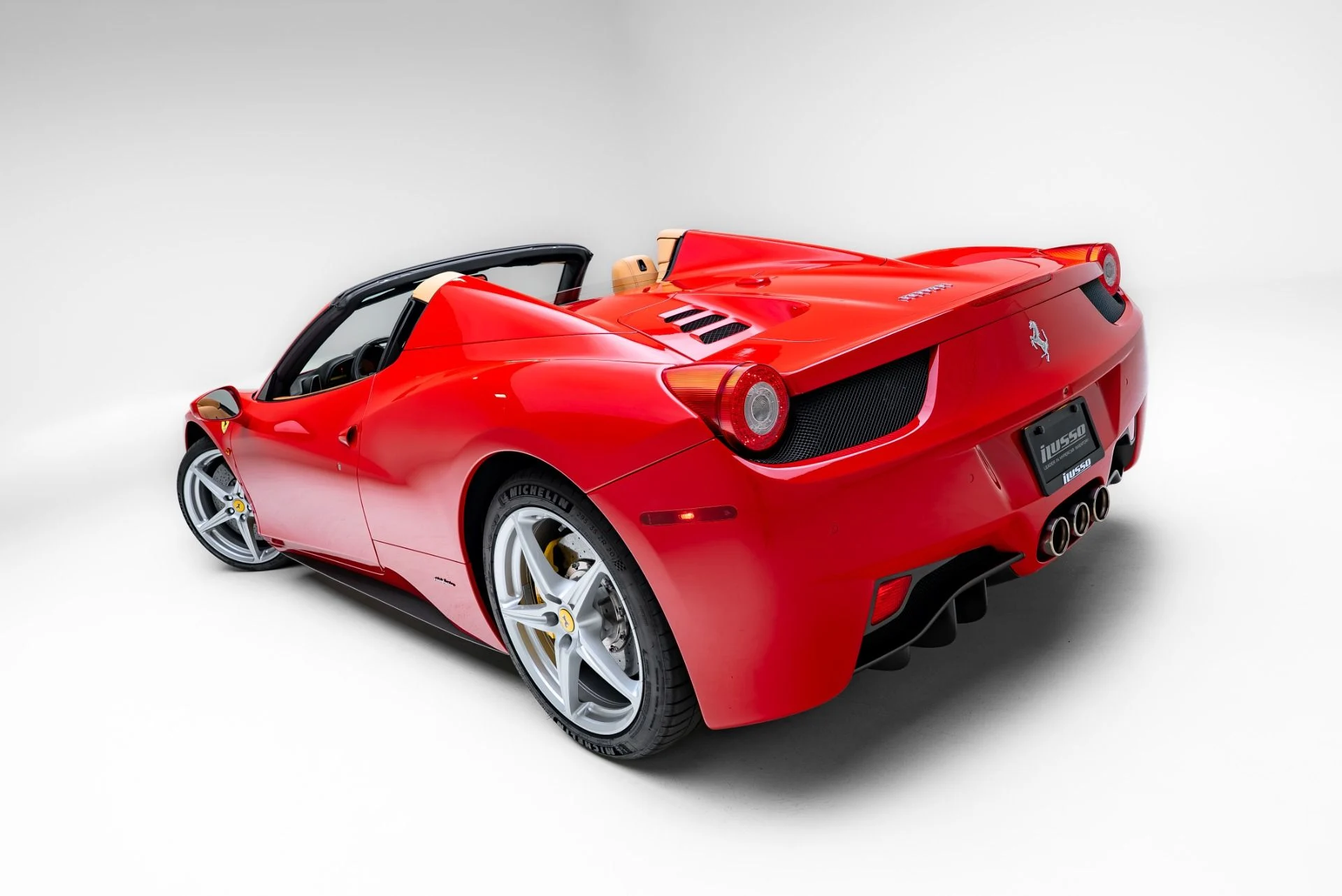 mph056_1156412902_Used_2014_Ferrari_458_Spider_1778539612_81bd09df32