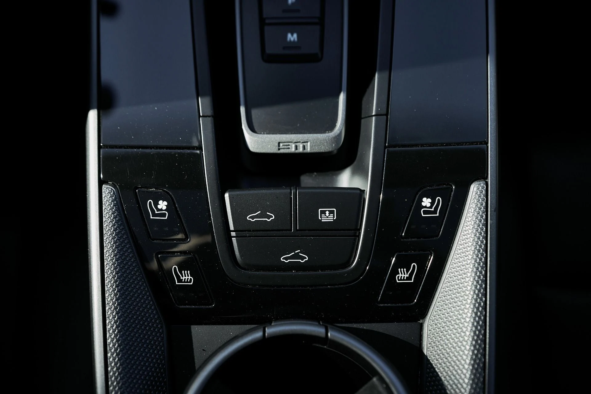 mph056_1221109994_Used_2024_Porsche_911_Carrera_S_1763676171_c8d2bb8601