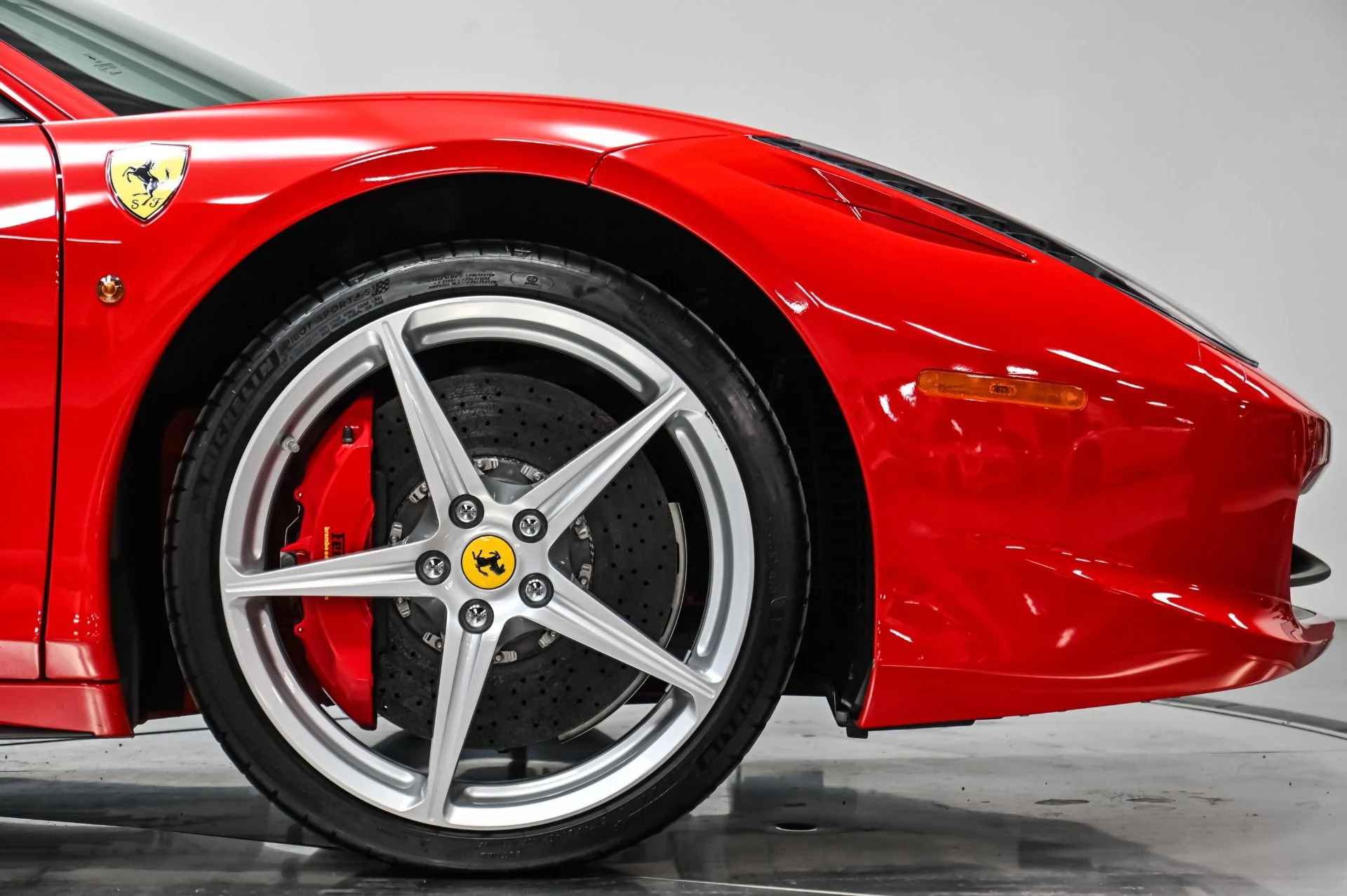 mph056_1224583878_Used_2013_Ferrari_458_Italia_1755017599_cffea25daa