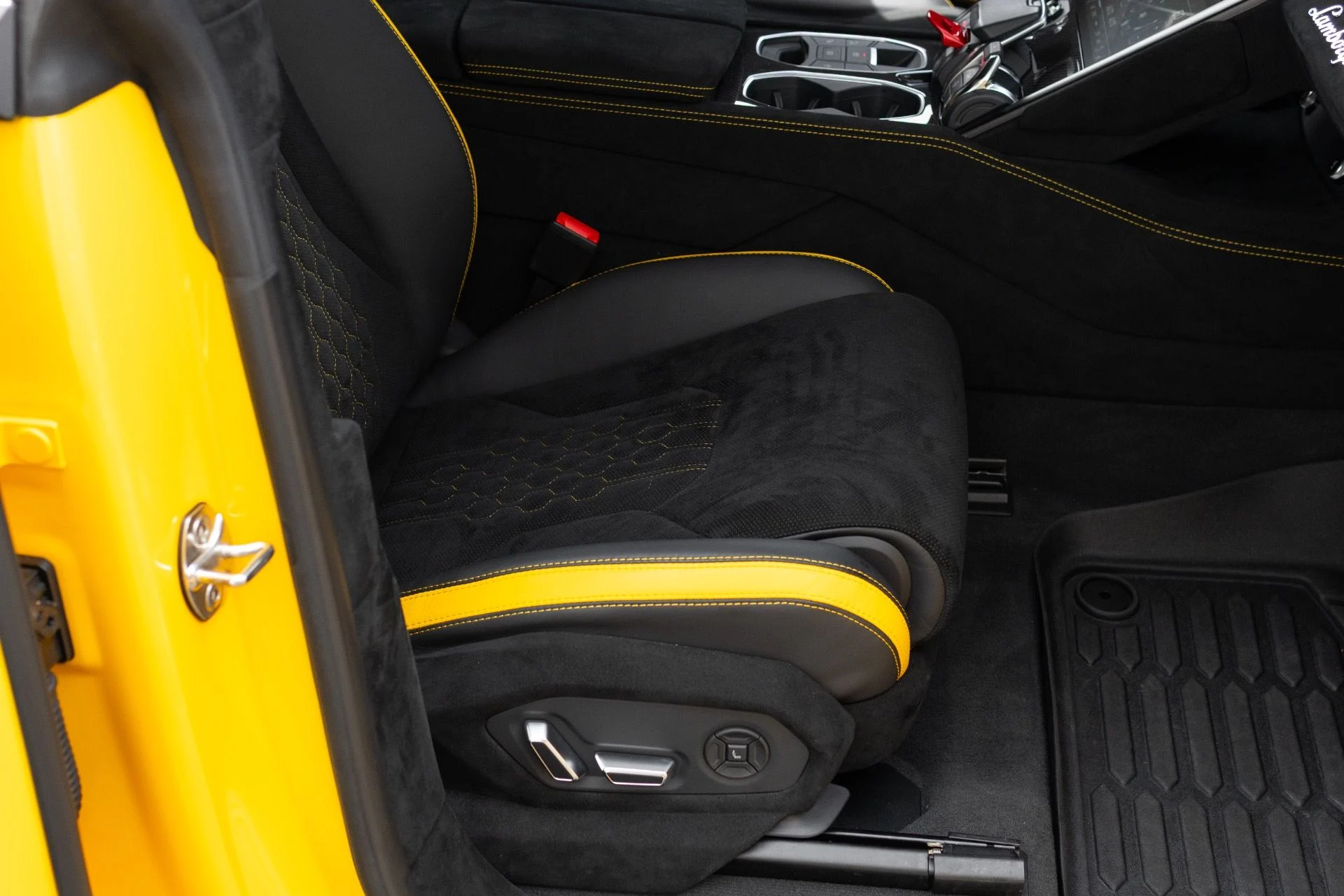 mph056_1227774490_Used_2024_Lamborghini_Urus_Performante_1773952173_b21265a1d5